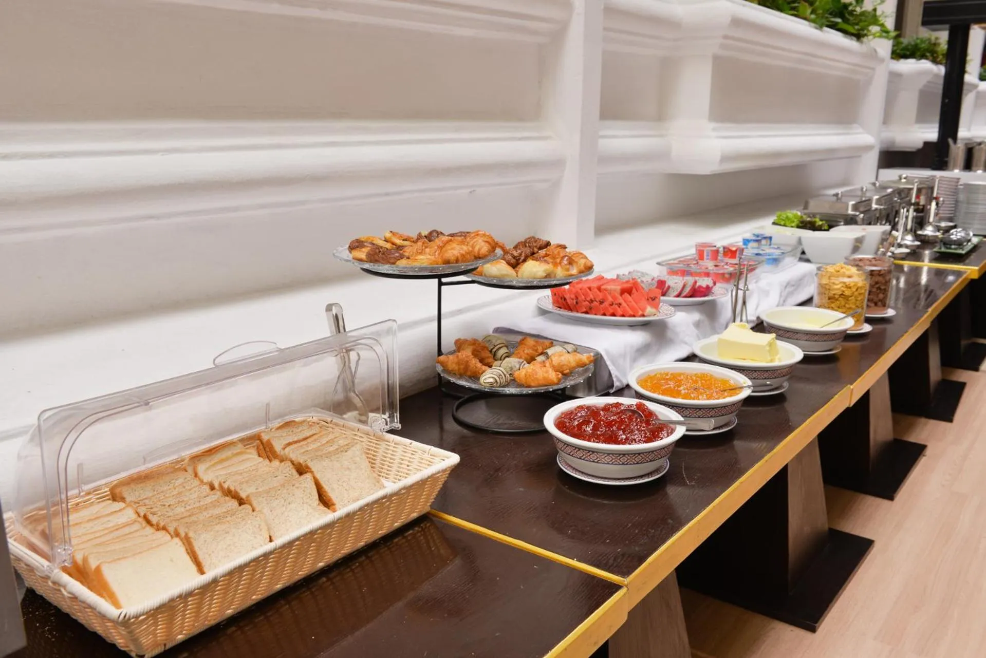 Buffet breakfast in Arawana Regency Park Sukhumvit