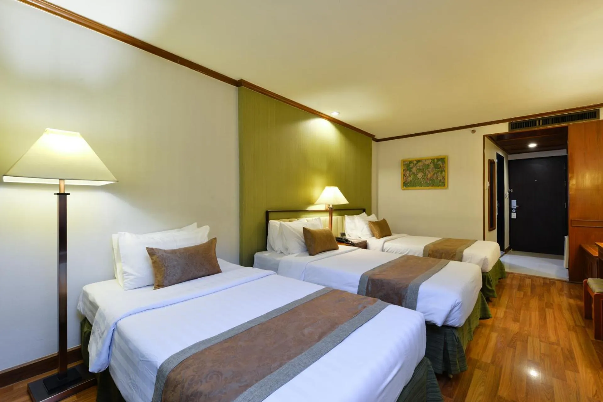 Bed in Arawana Regency Park Sukhumvit