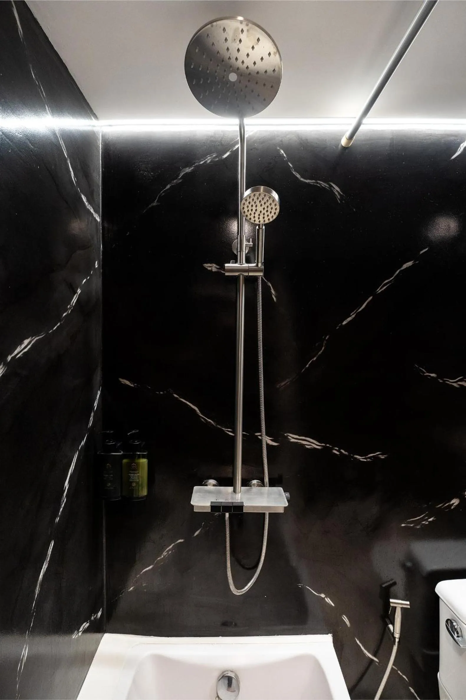 Bathroom in Arawana Regency Park Sukhumvit