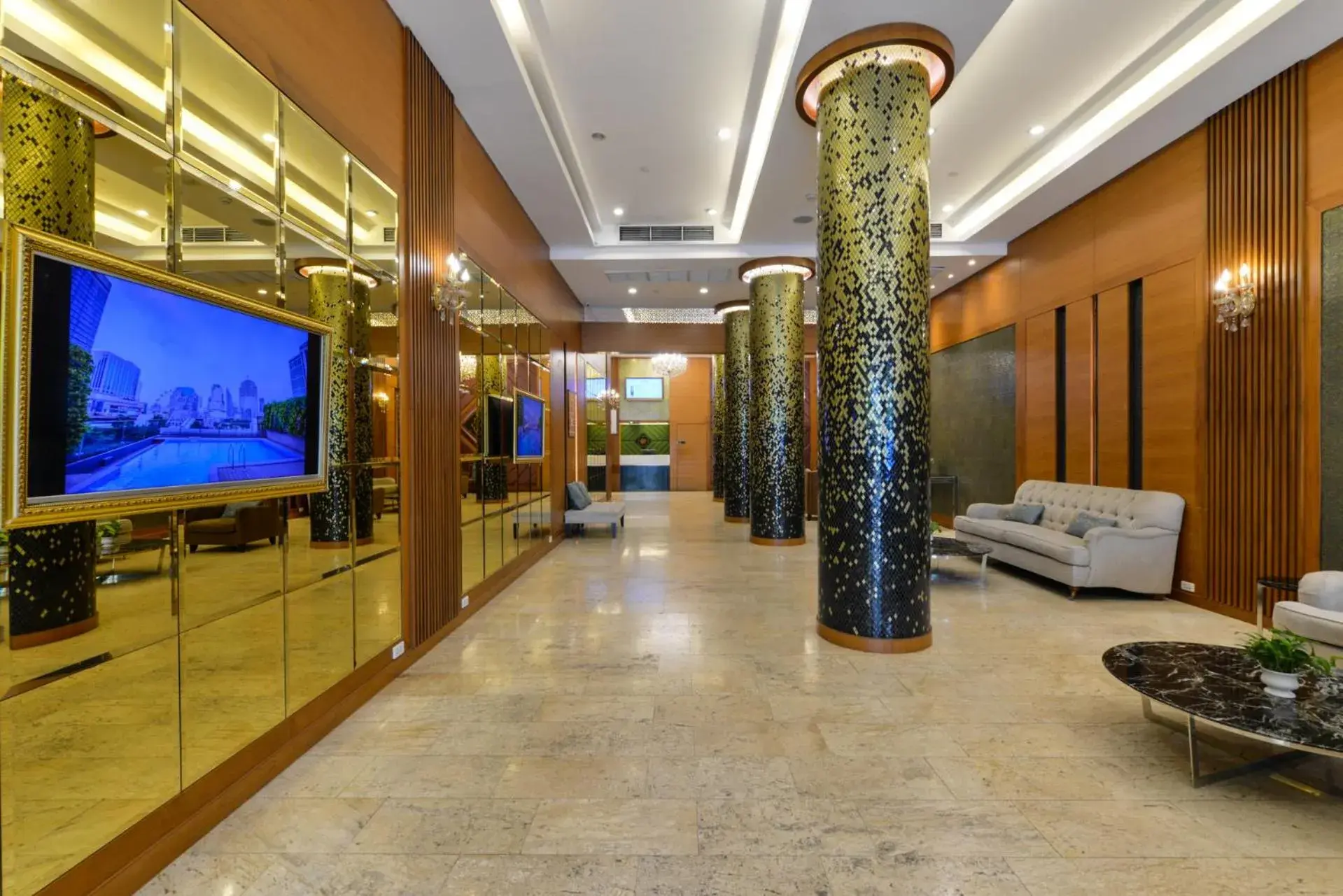 Lobby or reception in Arawana Regency Park Sukhumvit Lobby or reception in Arawana Regency Park Sukhumvit