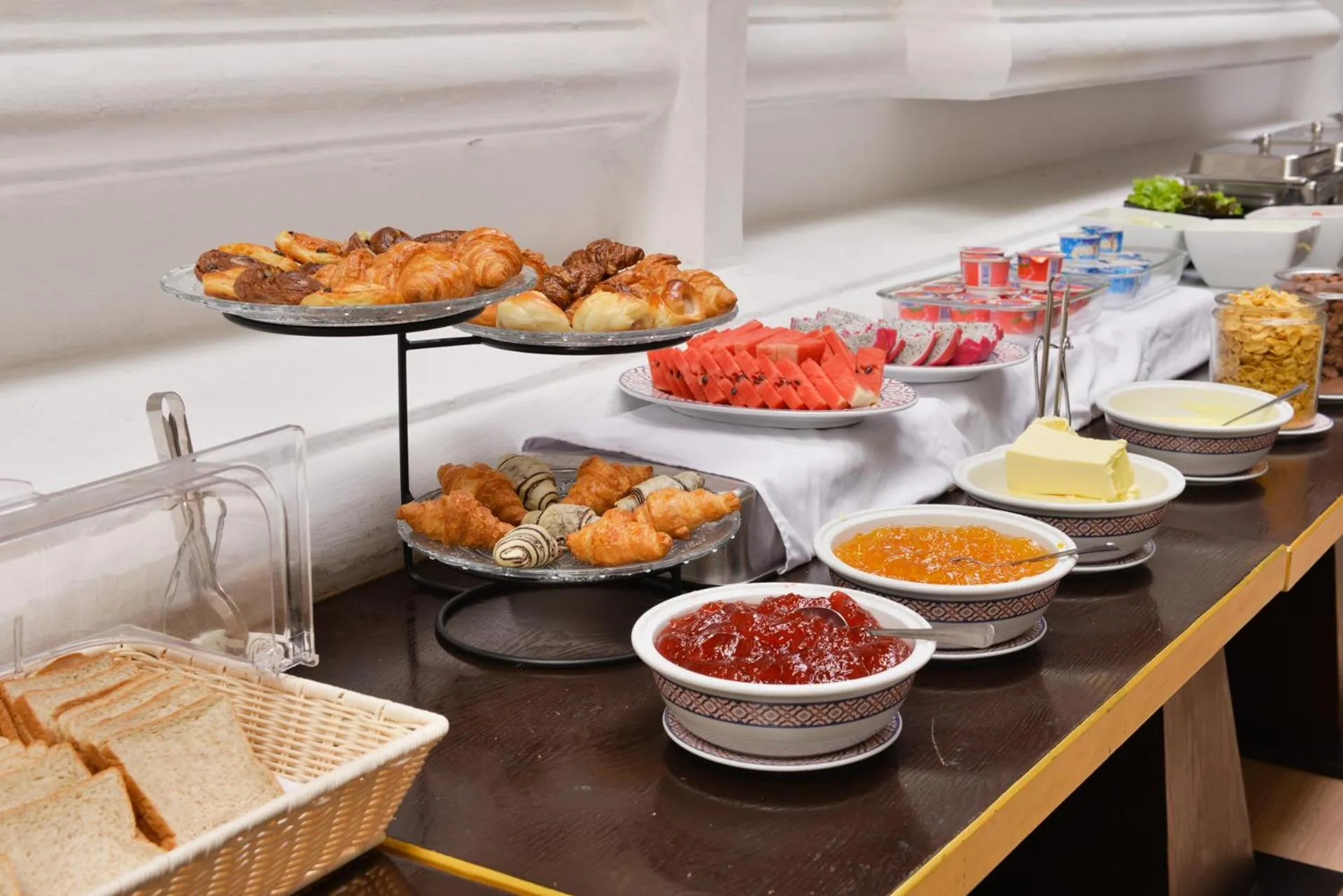 Buffet breakfast in Arawana Regency Park Sukhumvit