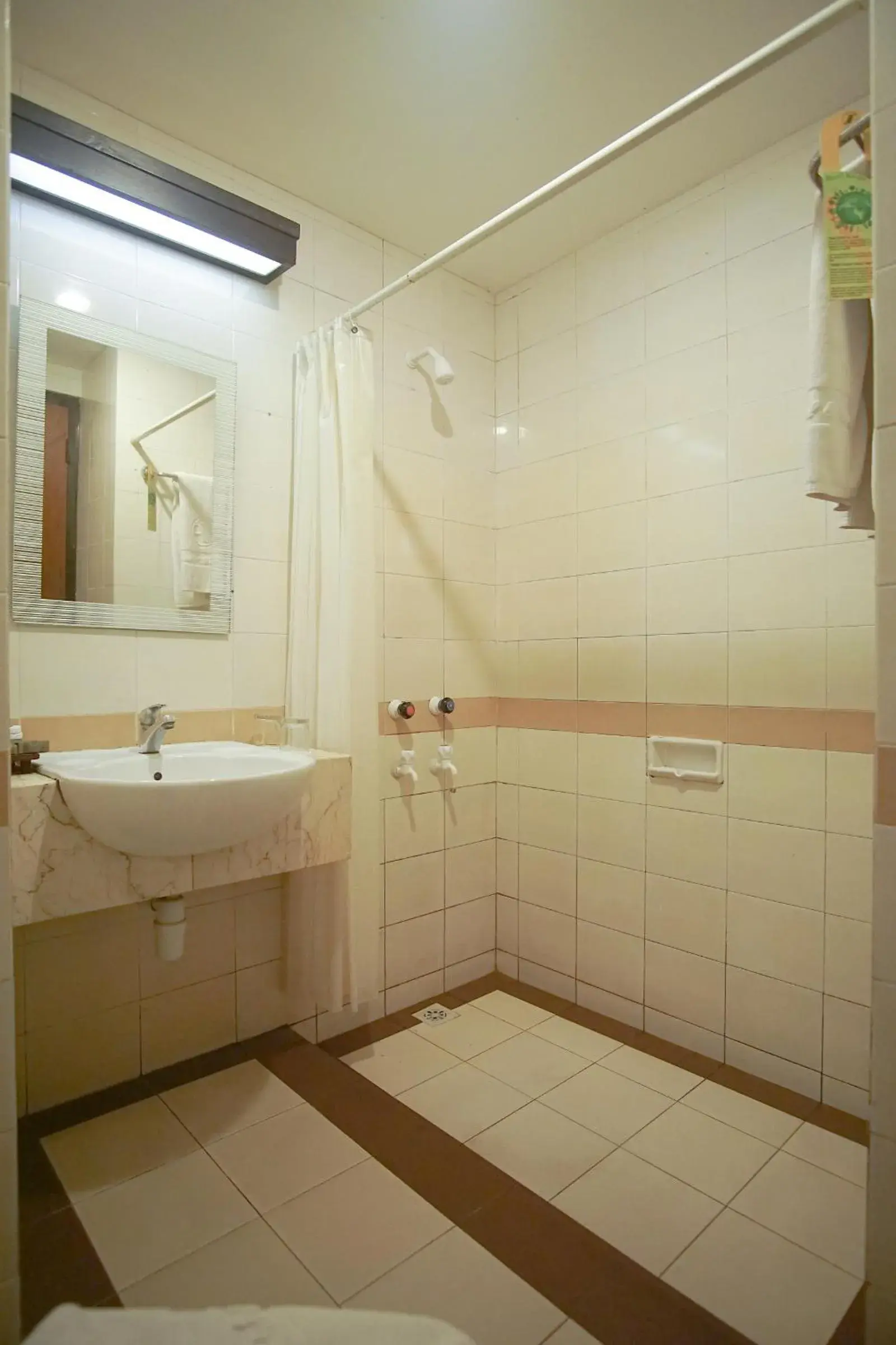 Bathroom in Sari Ater Hotel & Resort