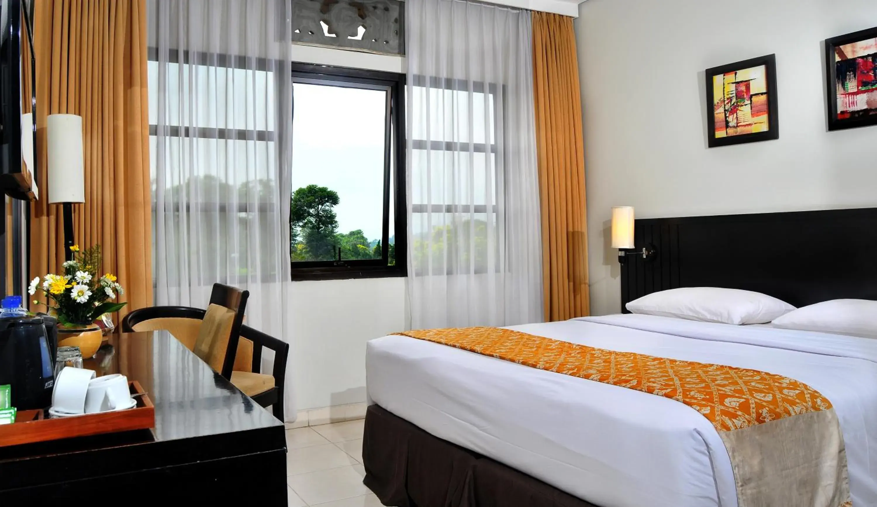 Bed in Sari Ater Hotel & Resort