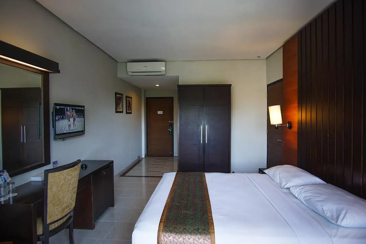 Bed in Sari Ater Hotel & Resort