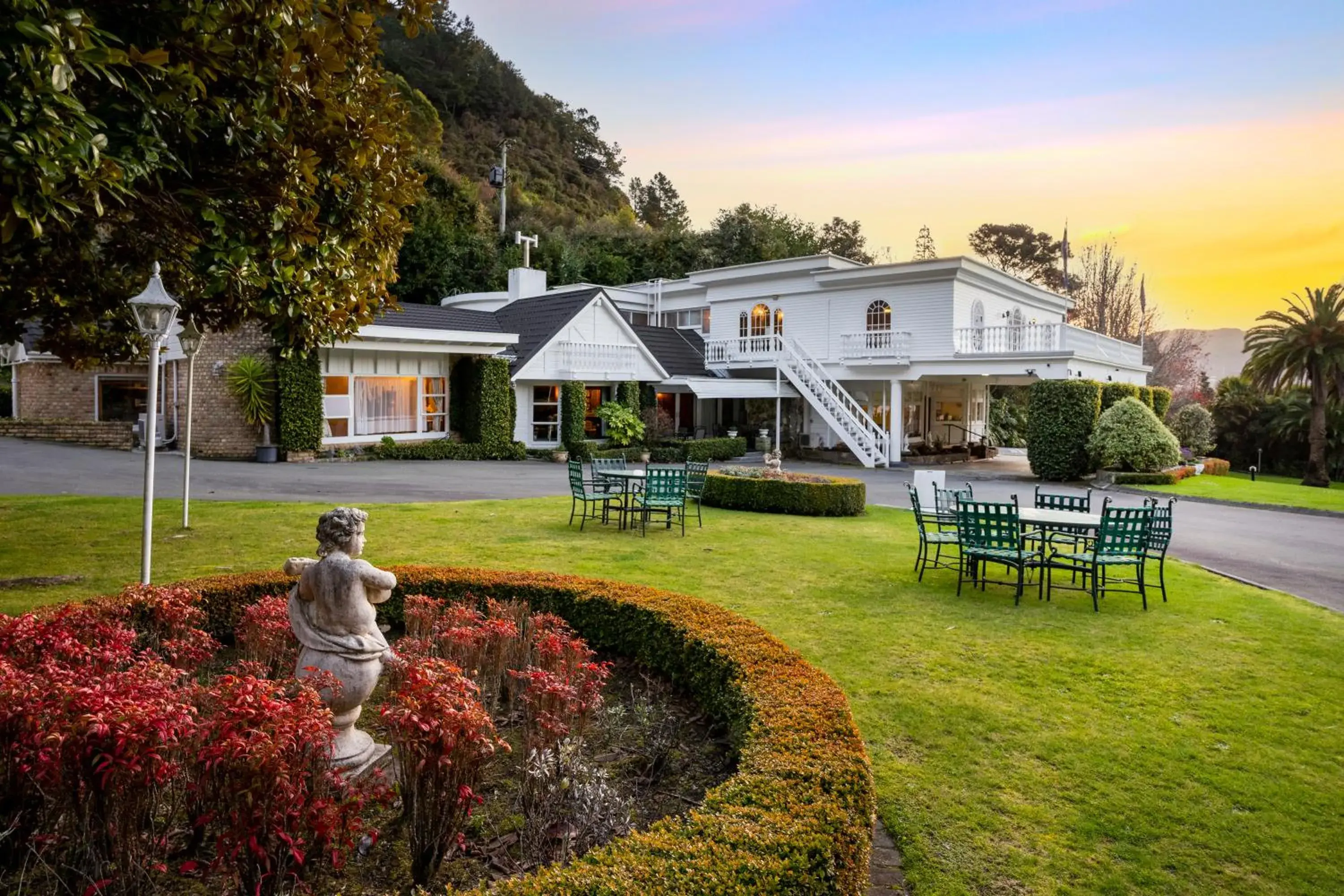 Property building in Wallaceville Motor Lodge Property building in Wallaceville Motor Lodge