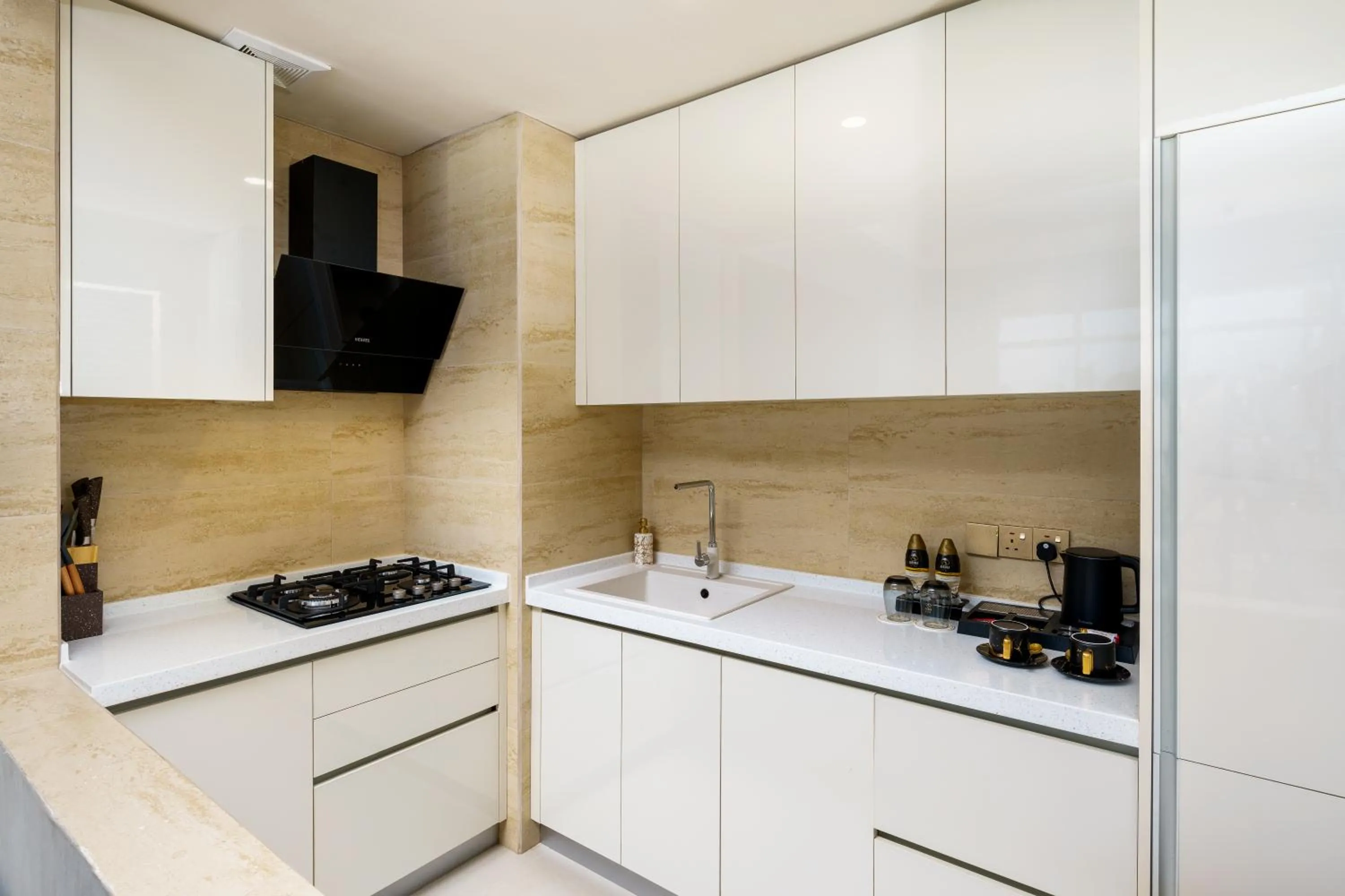 Avenra Gardens Hotel