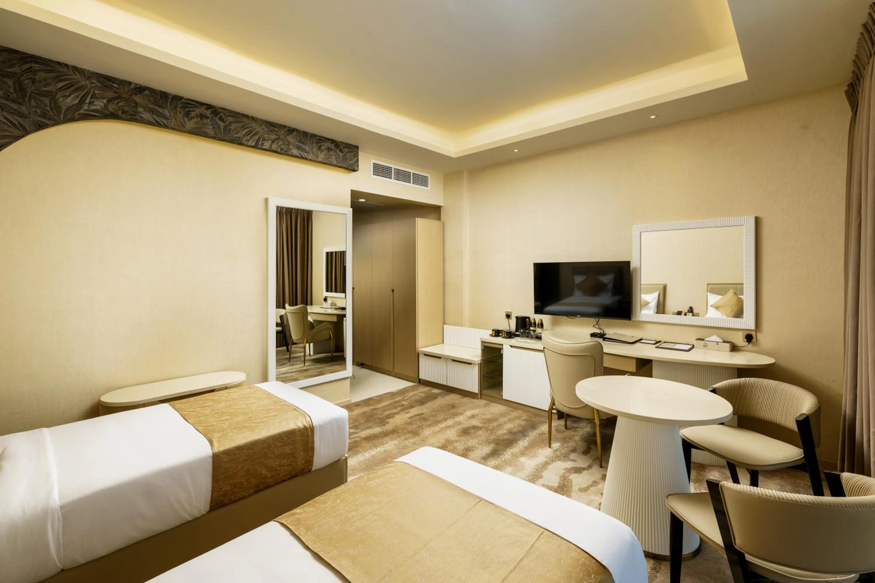 Bed in Avenra Gardens Hotel