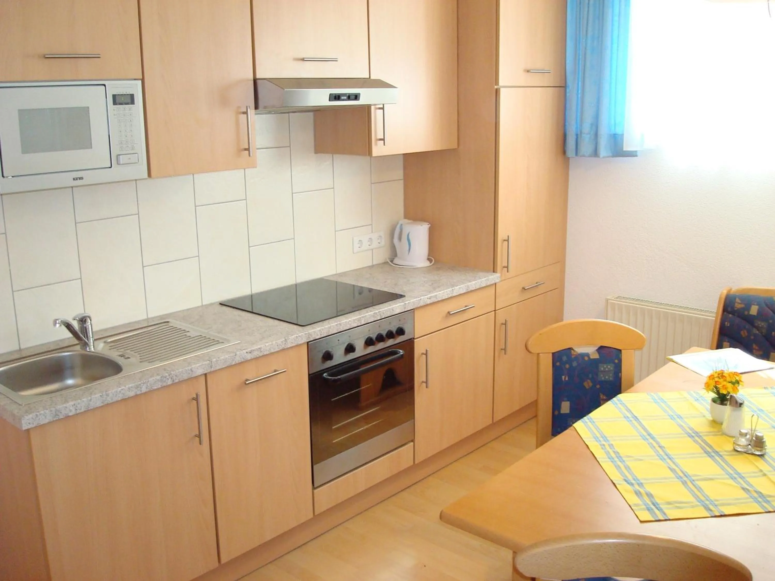Kitchen or kitchenette in Sport Garni Kapplerhof – Ischgl/Kappl