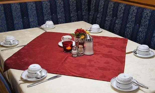 Restaurant/places to eat in Sport Garni Kapplerhof – Ischgl/Kappl