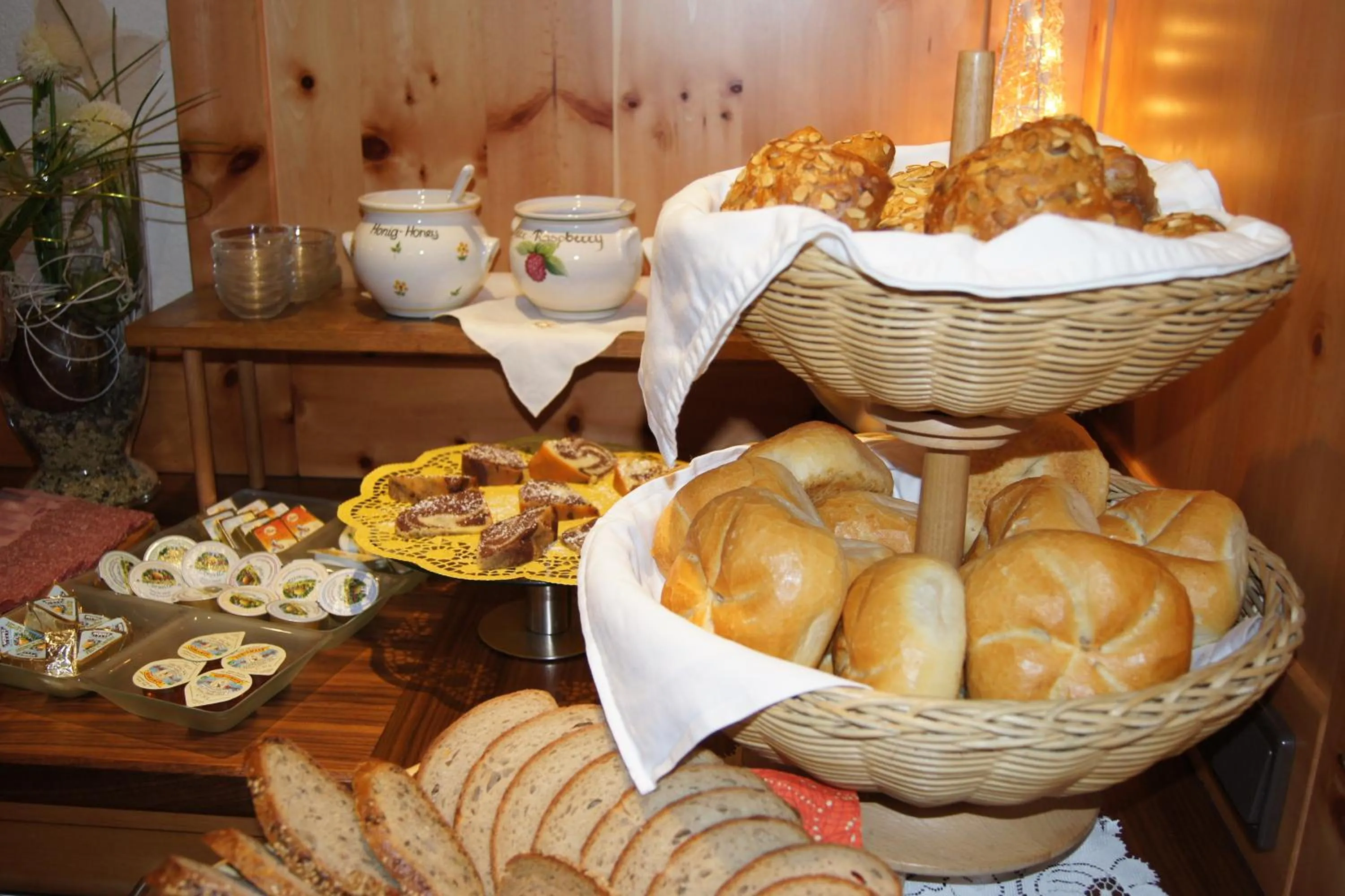 Food and drinks in Sport Garni Kapplerhof – Ischgl/Kappl