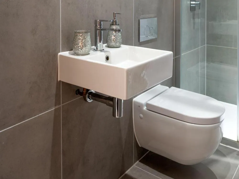 Bathroom in Central Tower Bridge Apartment