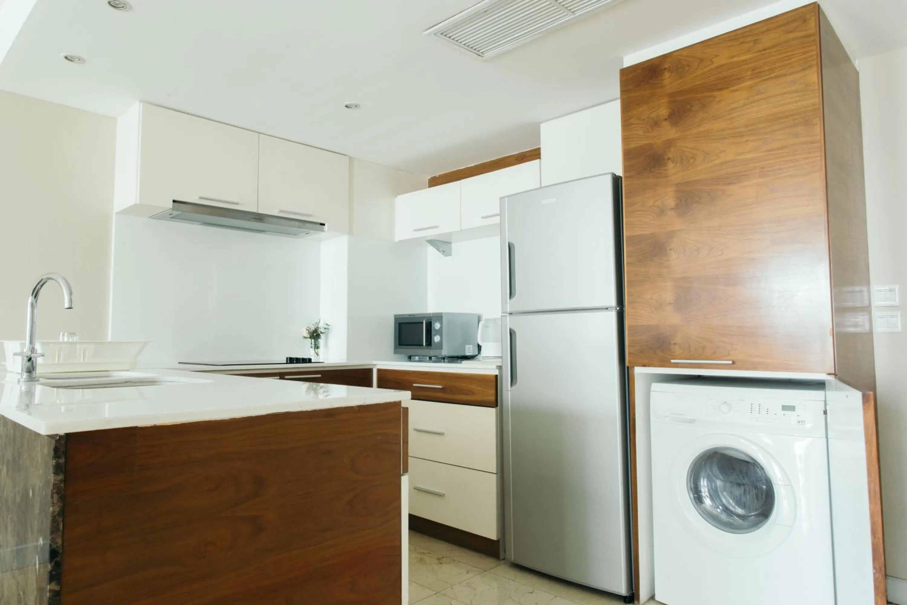 Kitchen or kitchenette in Thomson Residence Hotel
