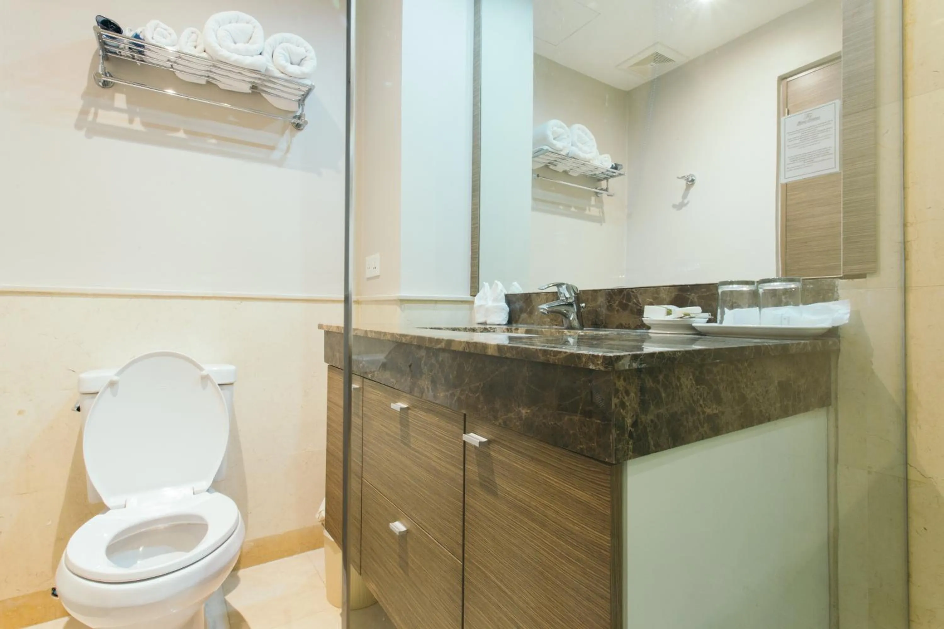 Bathroom in Thomson Residence Hotel