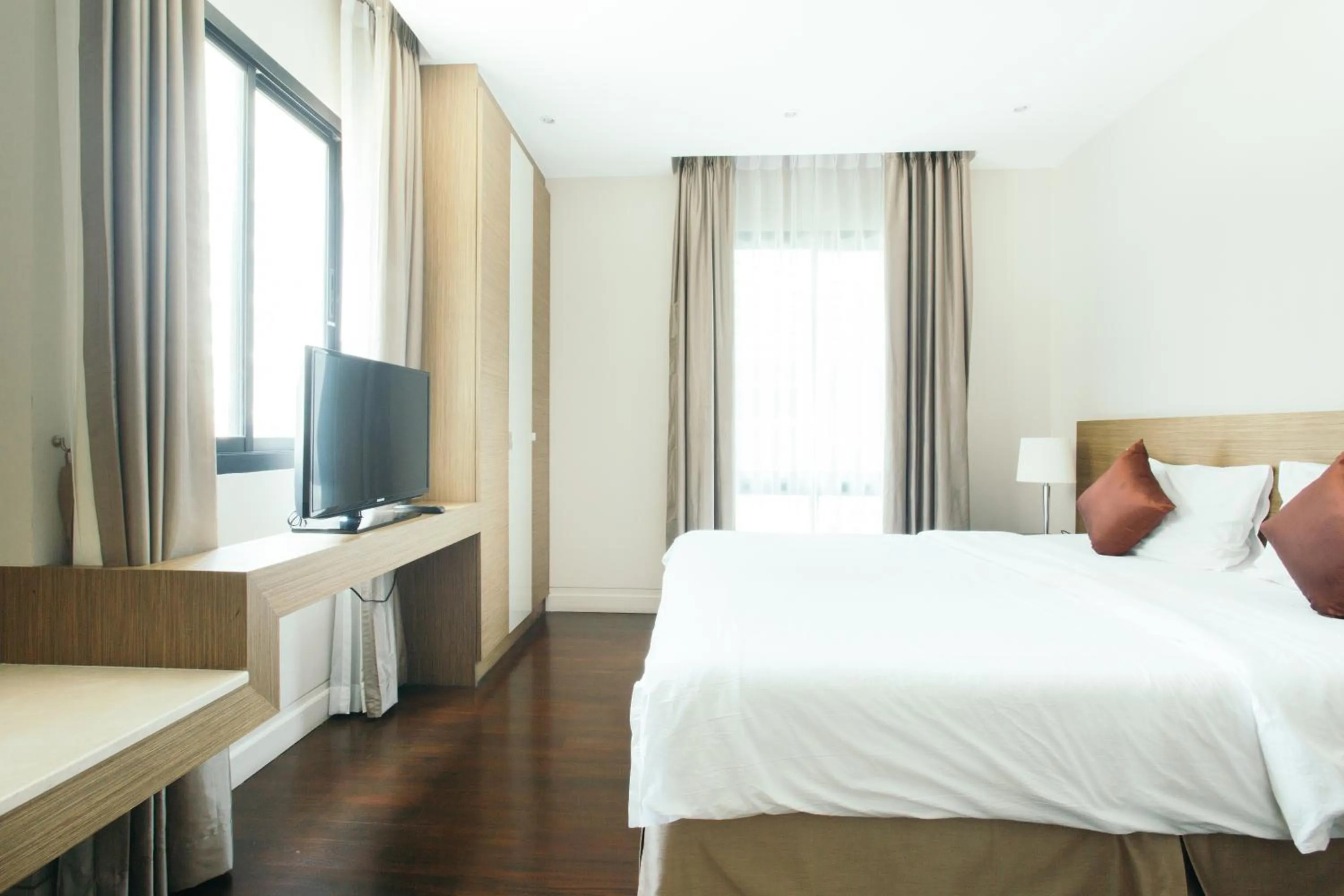 Bedroom, Bed in Thomson Residence Hotel