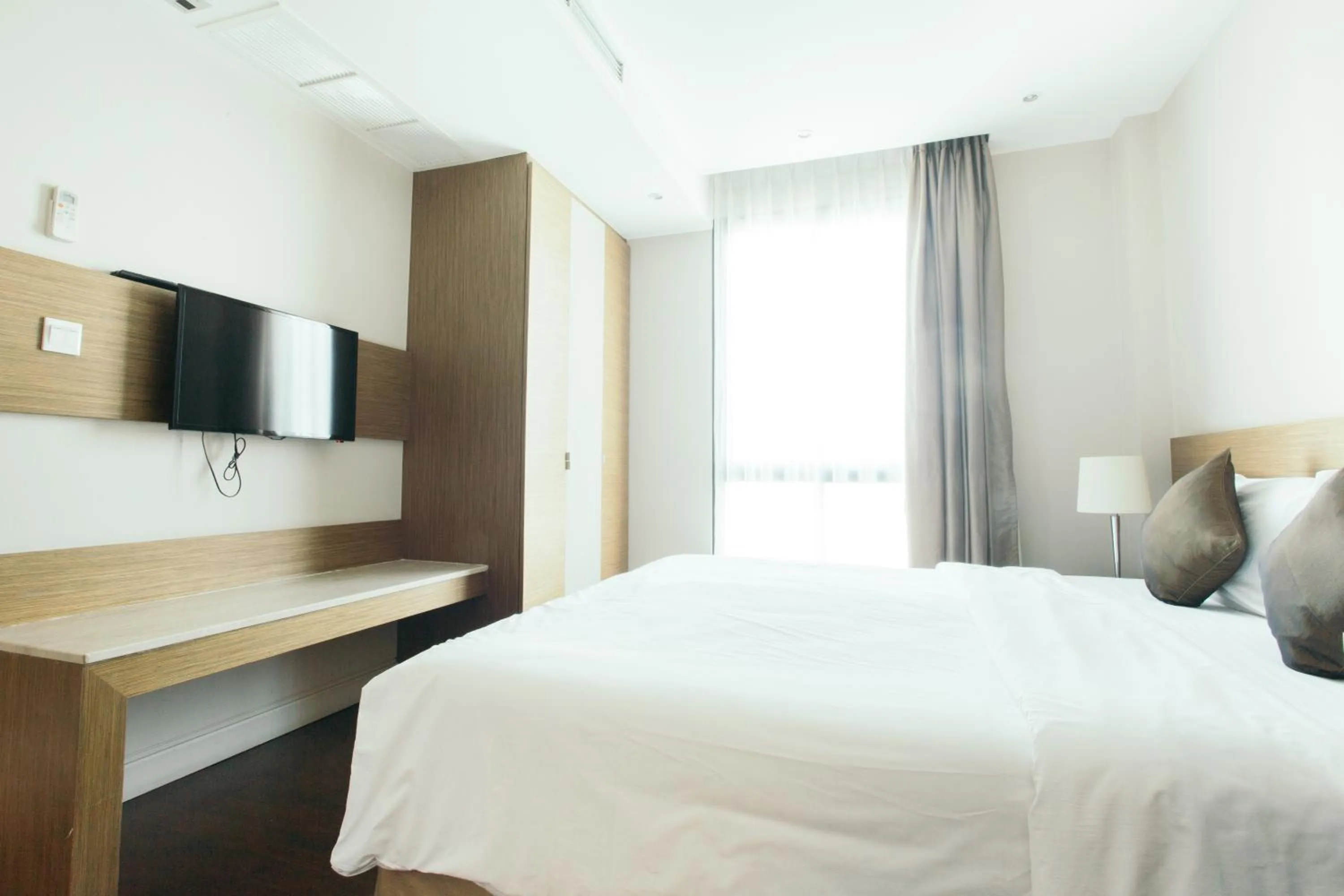 Bedroom, Bed in Thomson Residence Hotel