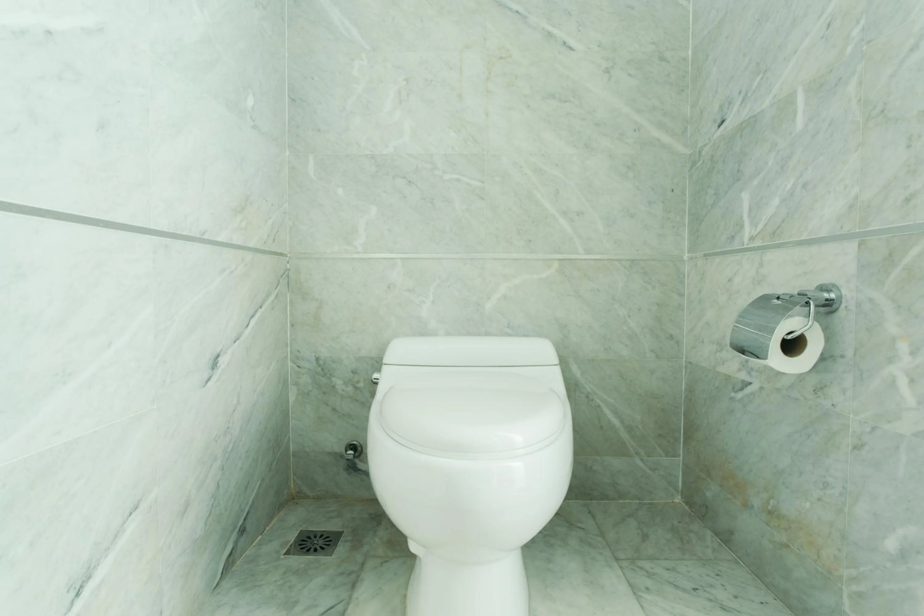 Bathroom in Thomson Residence Hotel