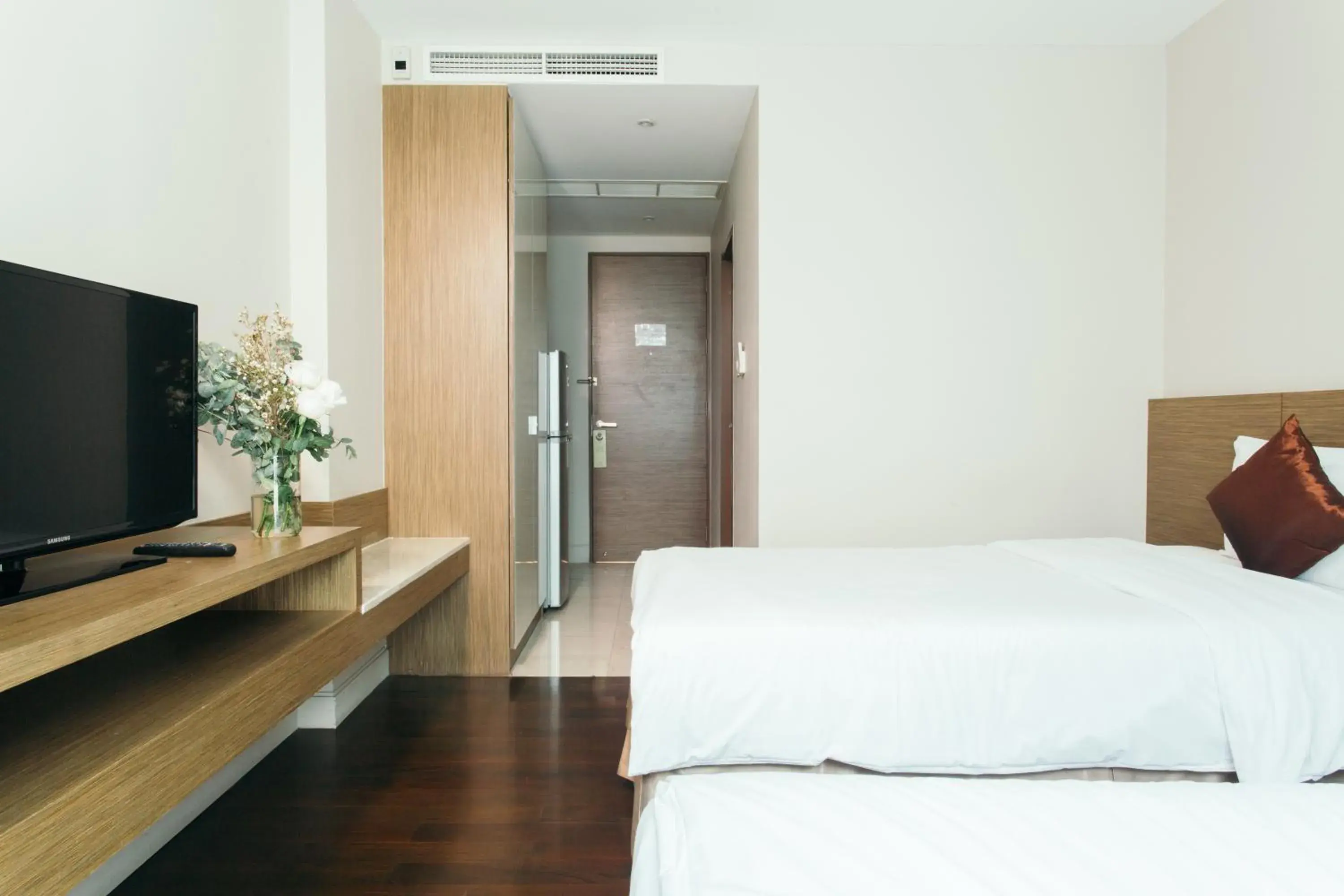 Photo of the whole room, Bed in Thomson Residence Hotel Photo of the whole room, Bed in Thomson Residence Hotel