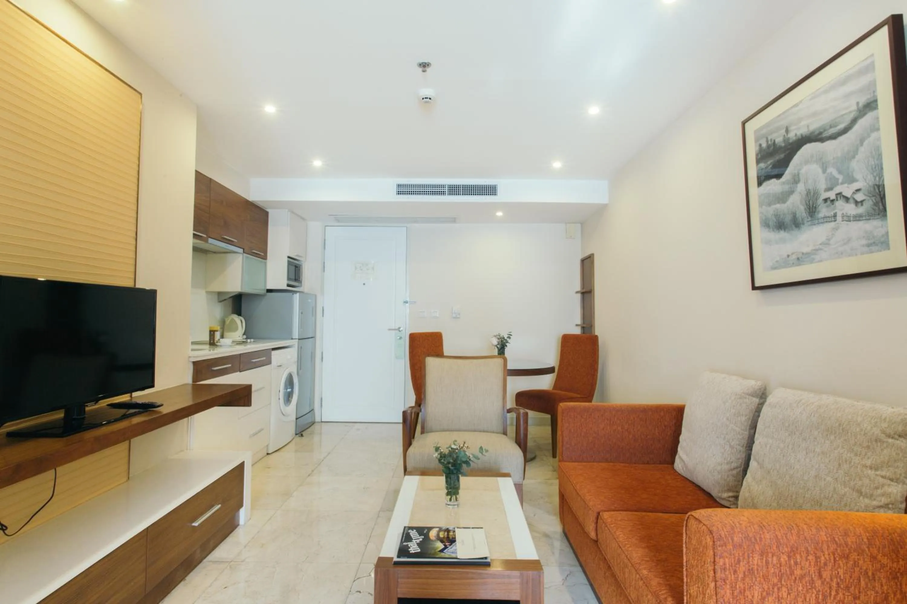 Living room in Thomson Residence Hotel