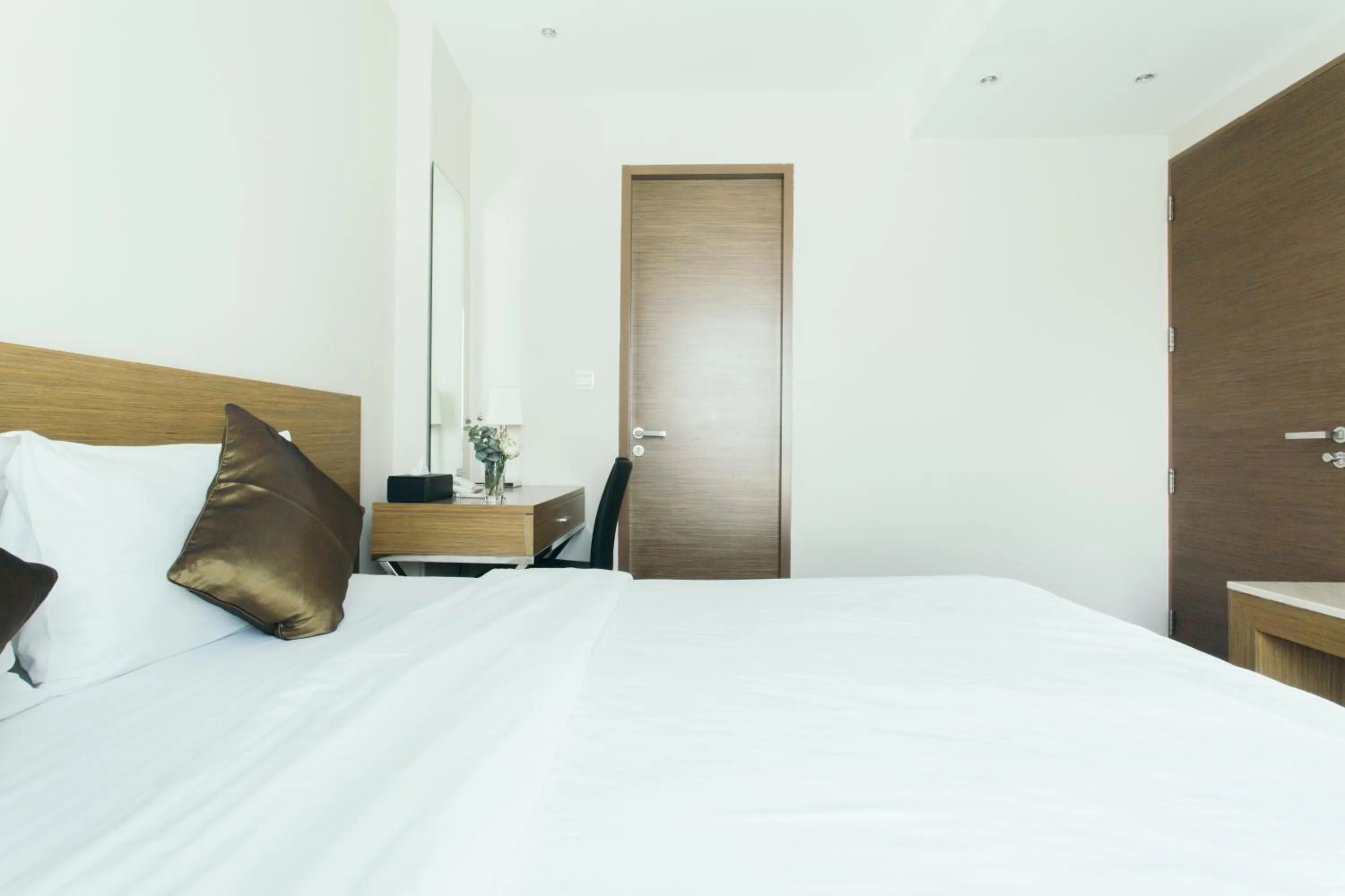 Bedroom, Bed in Thomson Residence Hotel