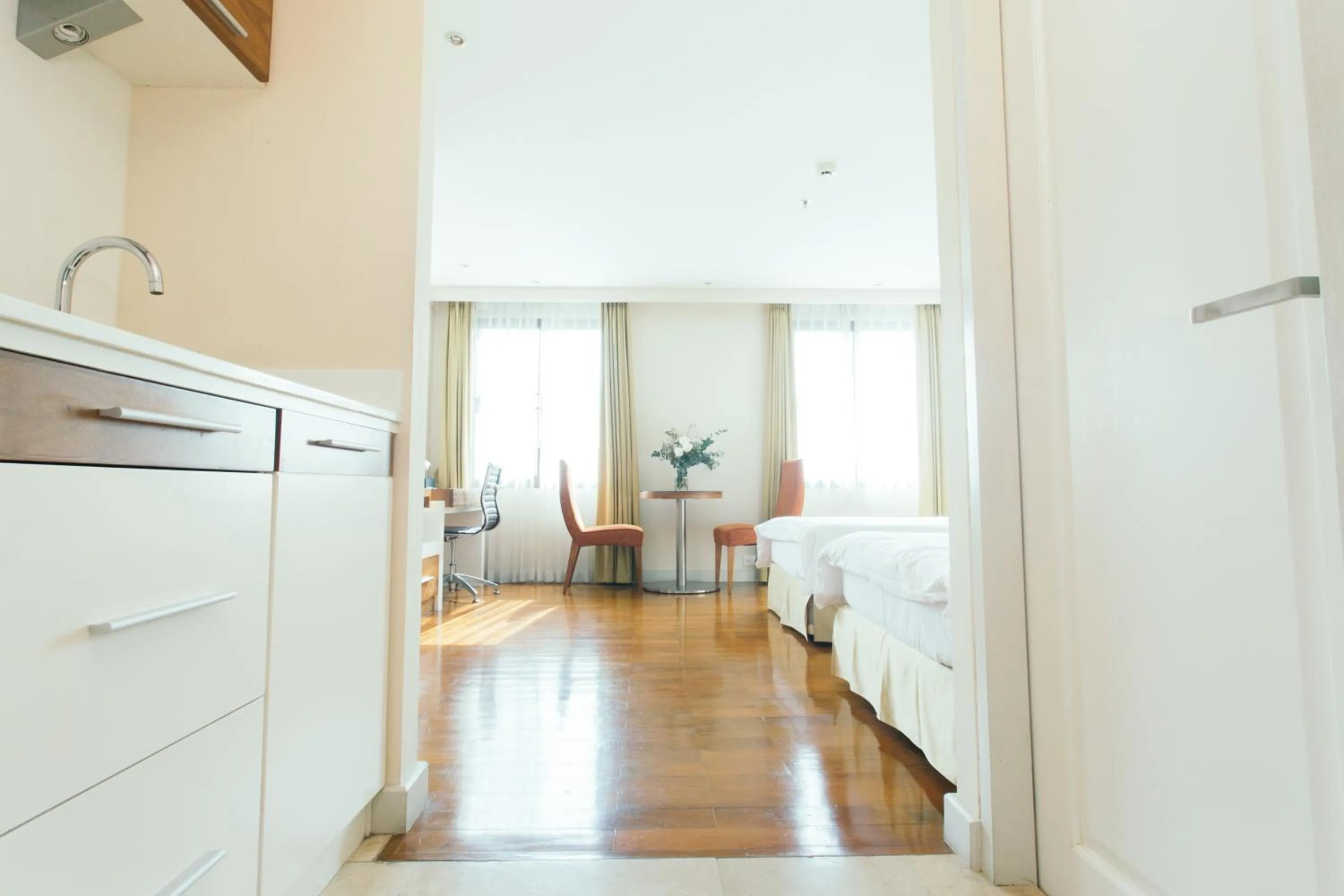 Bedroom, Bed in Thomson Residence Hotel