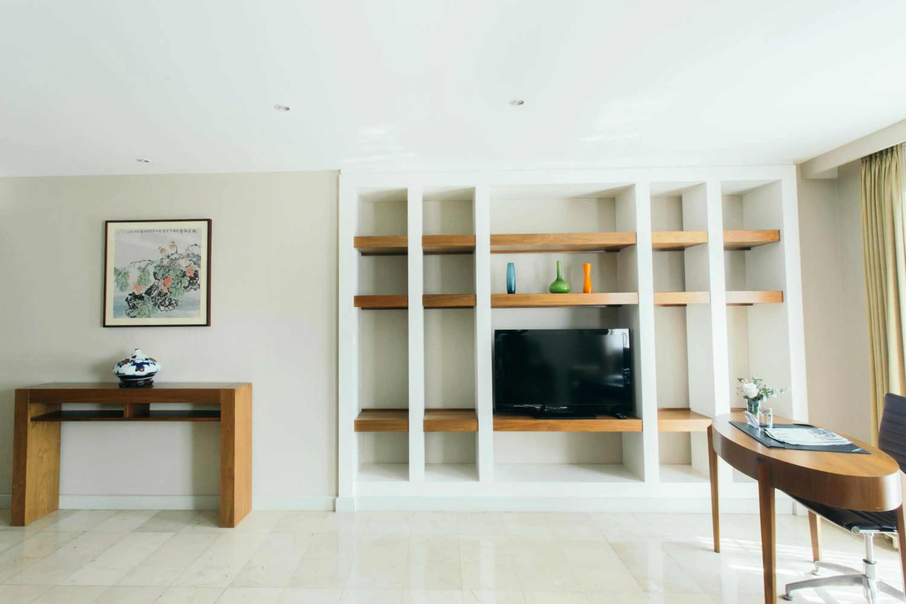 Living room in Thomson Residence Hotel