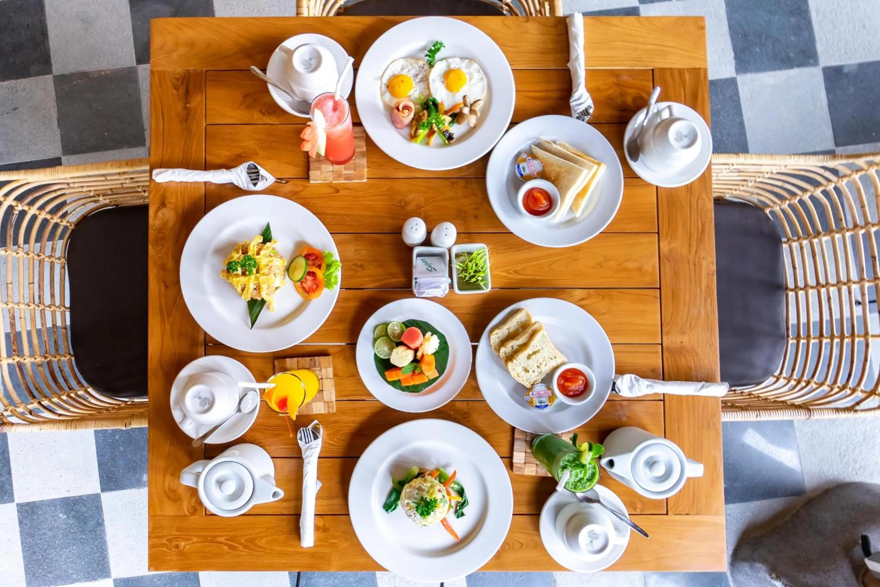 Restaurant/places to eat in Villa Sonia Bisma