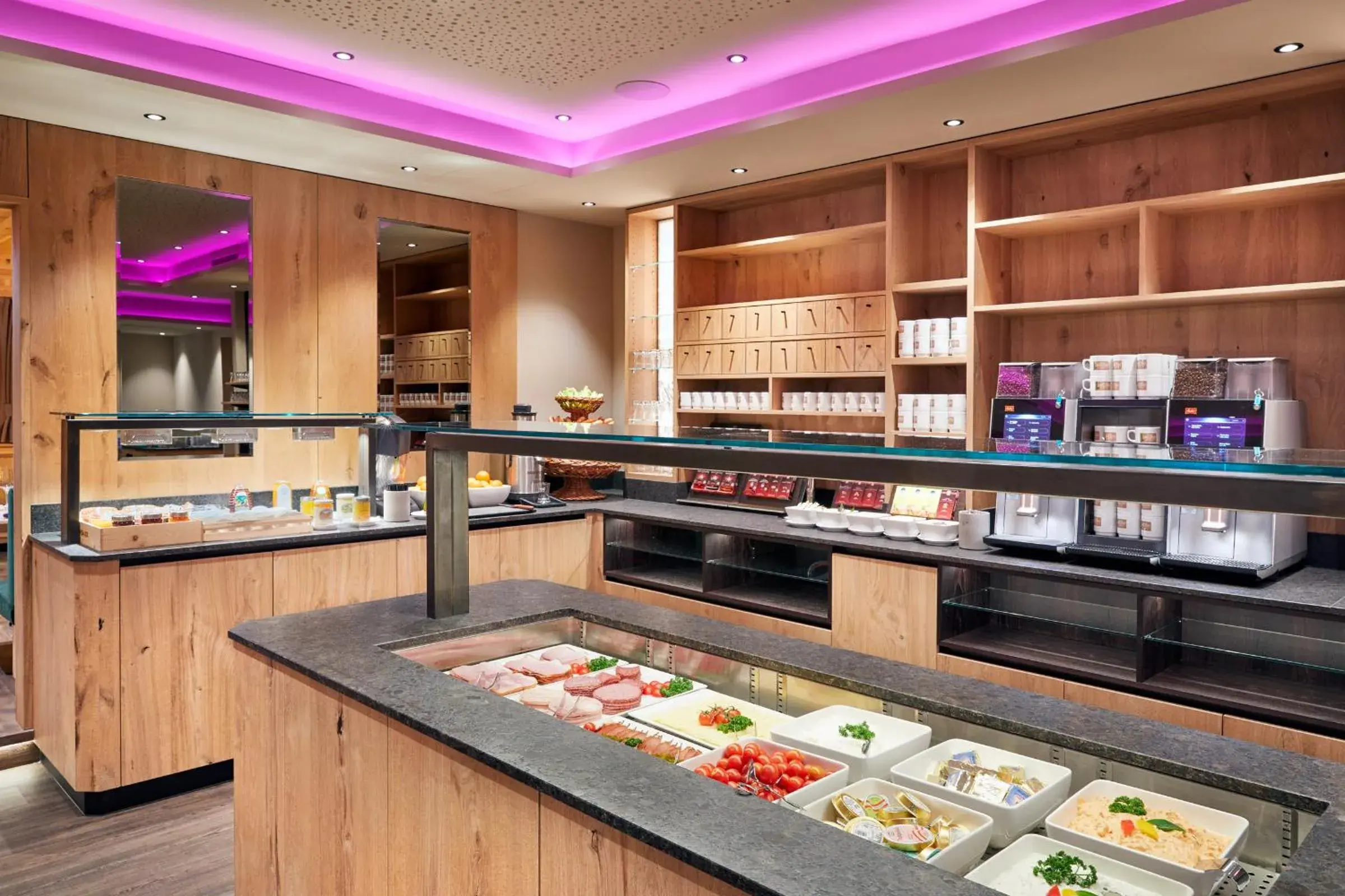 Buffet breakfast in Hotel Neue Post Buffet breakfast in Hotel Neue Post