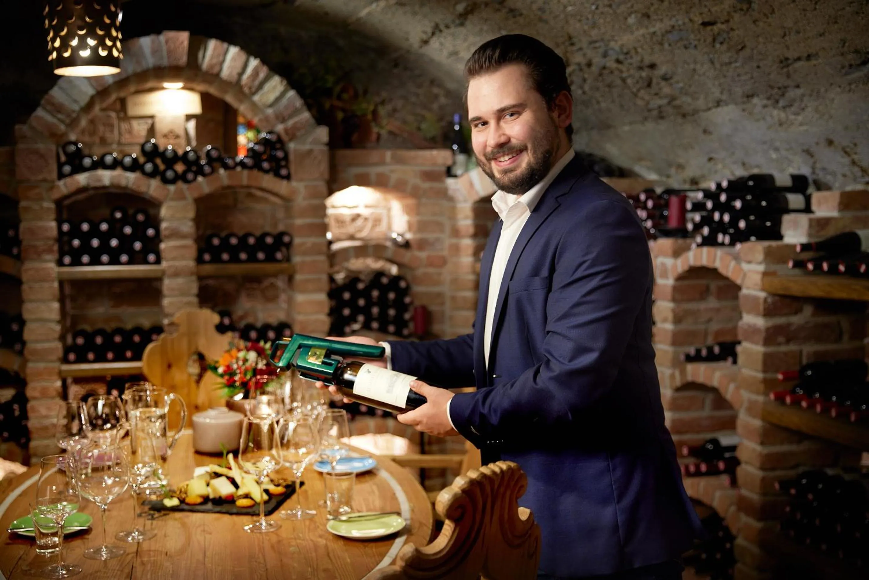 People in Hotel Neue Post