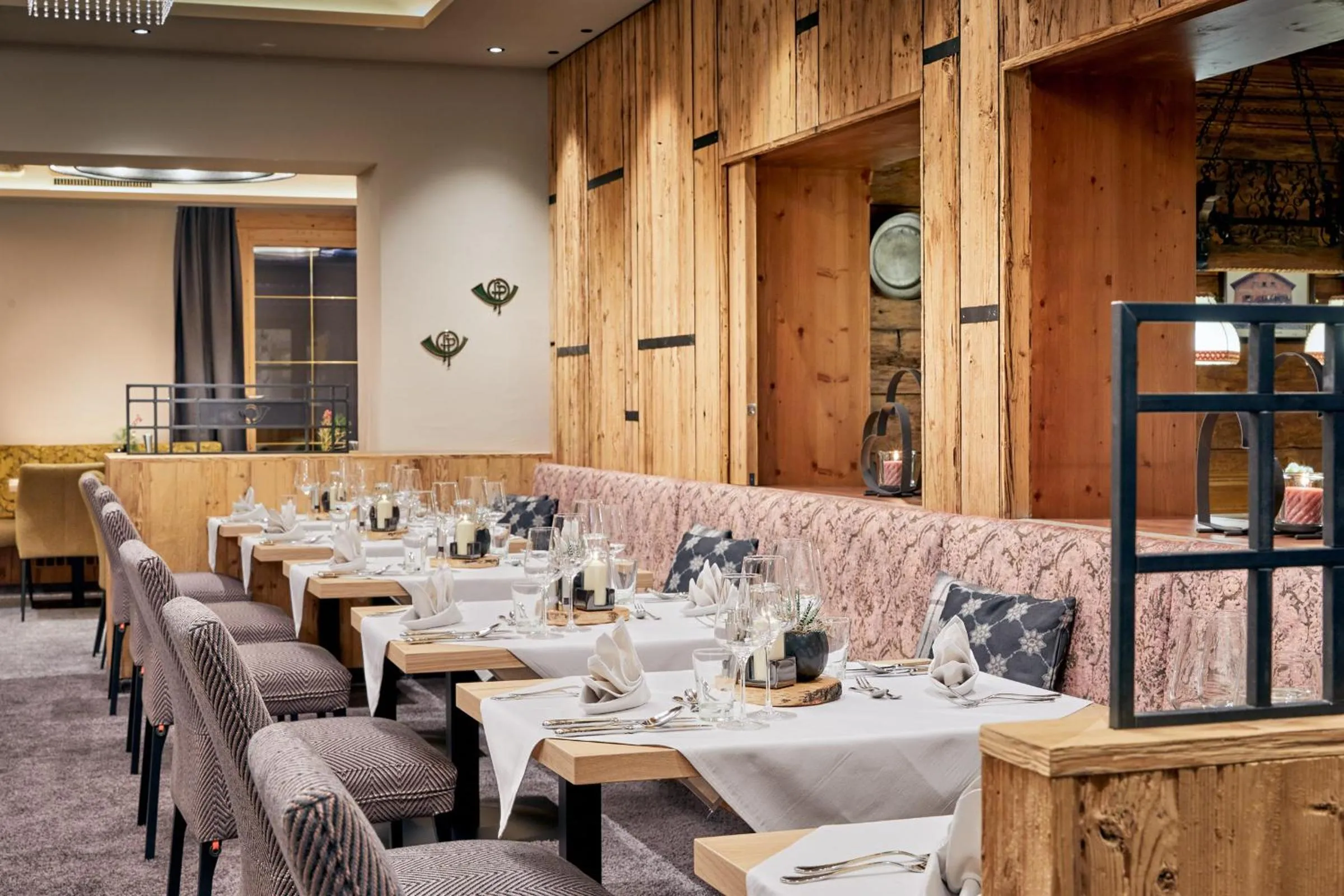 Restaurant/places to eat in Hotel Neue Post