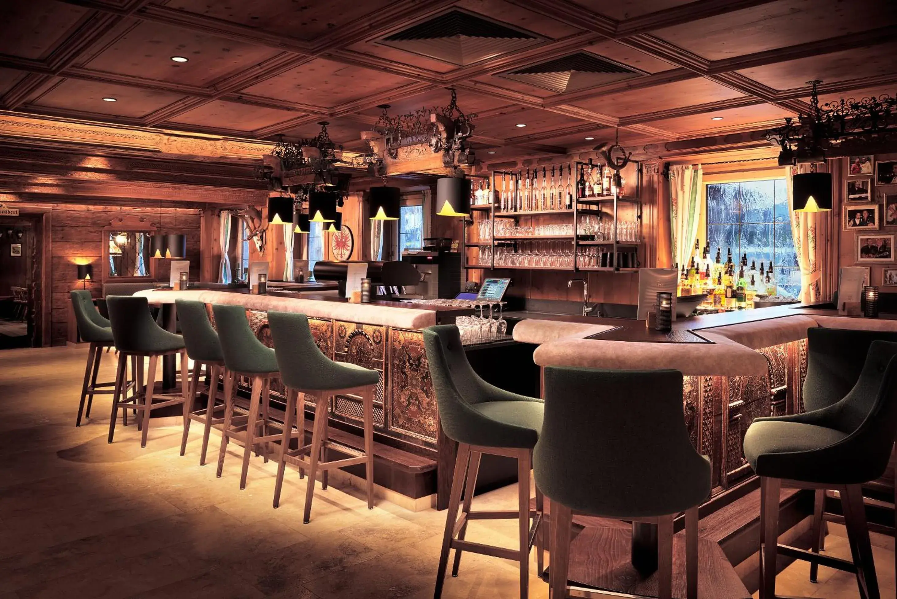 Lounge or bar in Hotel Neue Post Lounge or bar in Hotel Neue Post