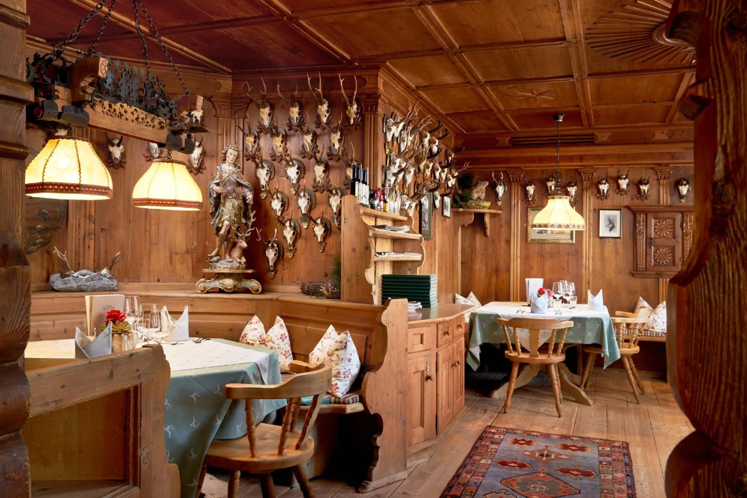 Restaurant/places to eat in Hotel Neue Post