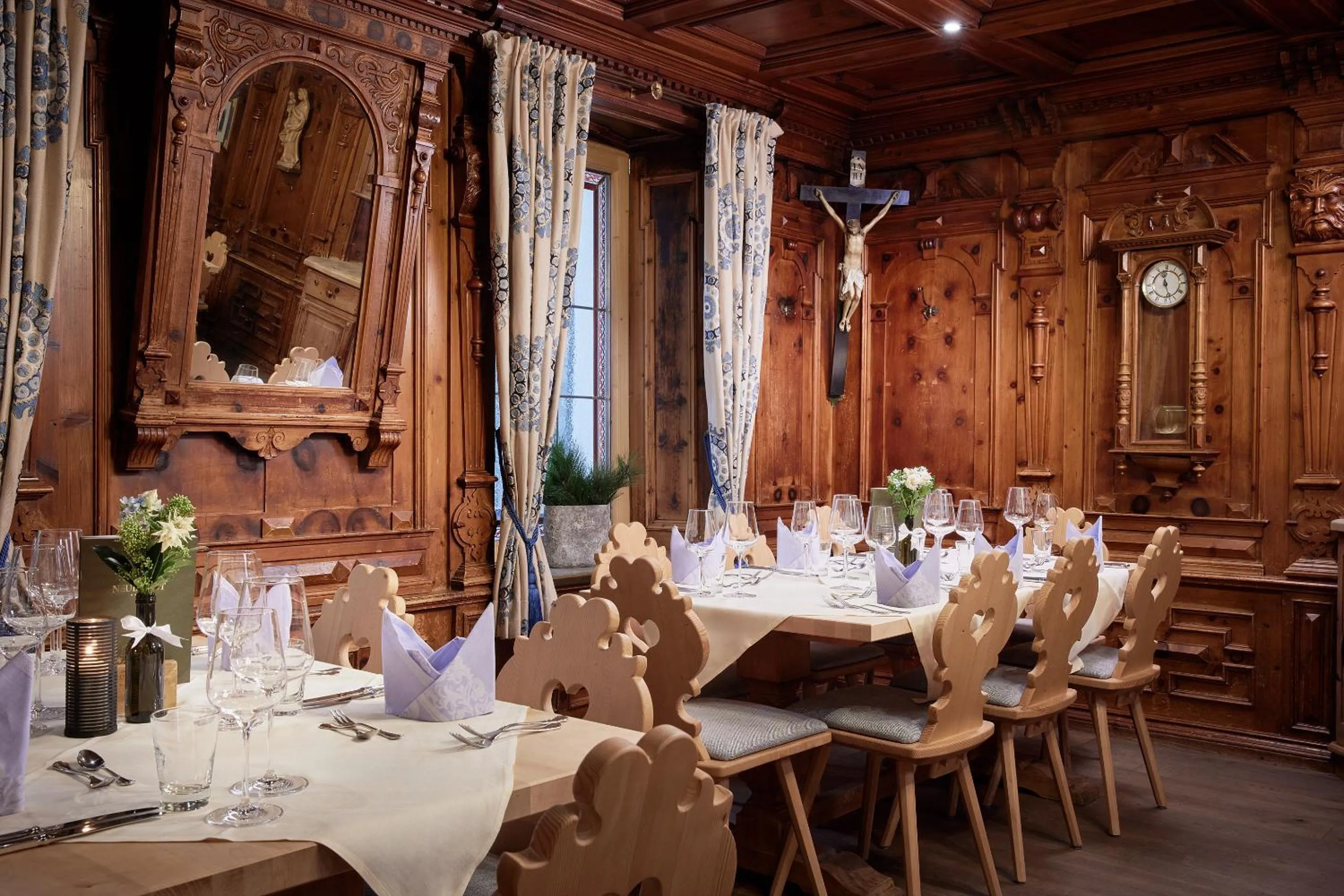 Restaurant/places to eat in Hotel Neue Post