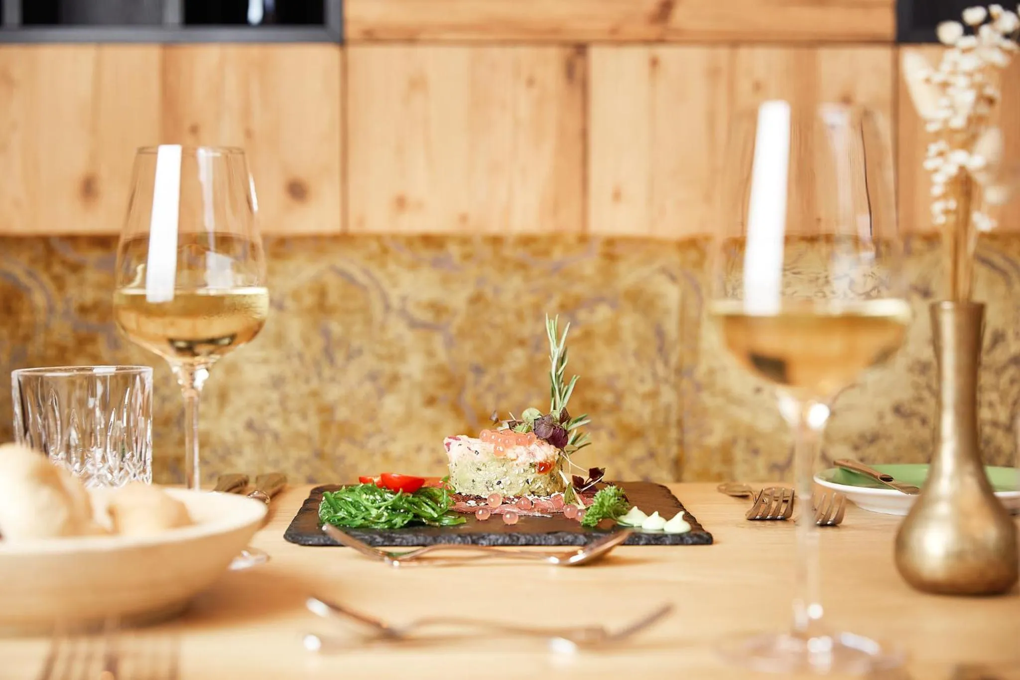 Restaurant/places to eat in Hotel Neue Post