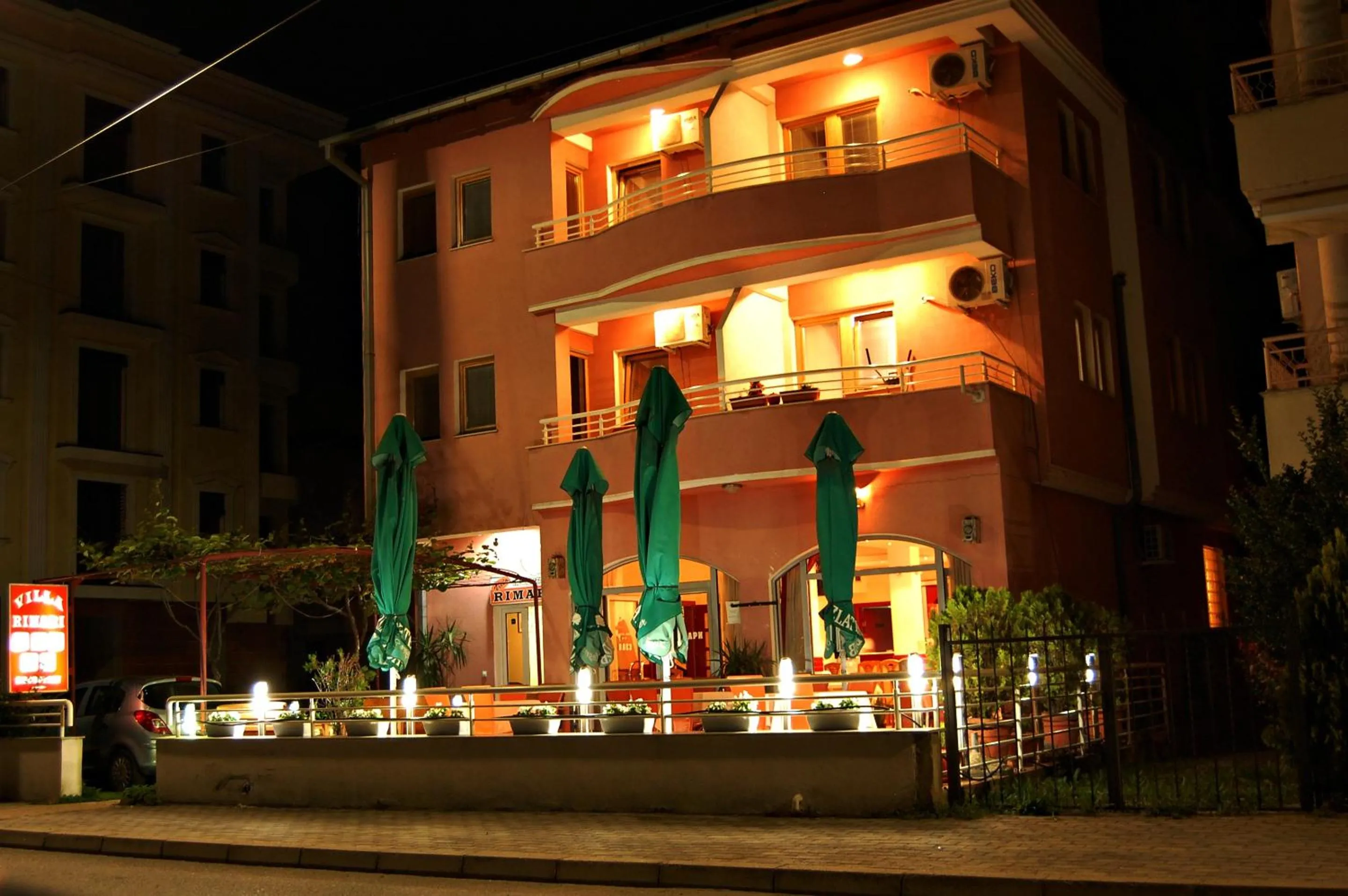 Property building in Villa Rimari