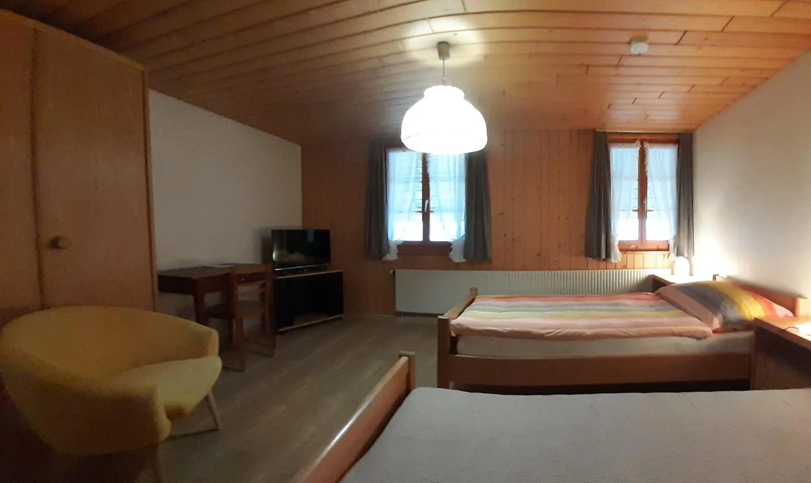 Photo of the whole room, Bed in B&B Rössli Gondiswil