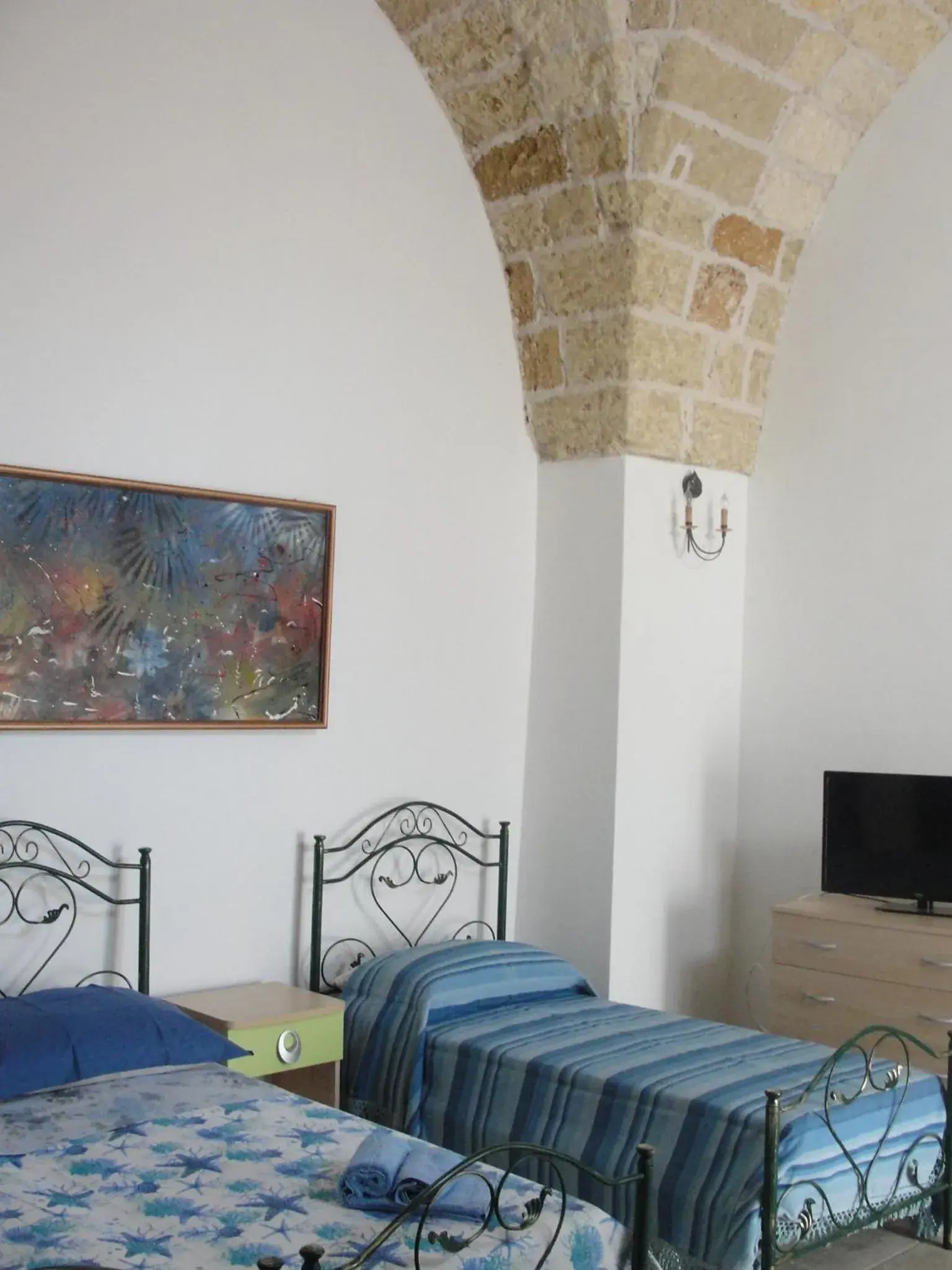 Family Room with Private Bathroom in B&B NONNA TINA Family Room with Private Bathroom in B&B NONNA TINA