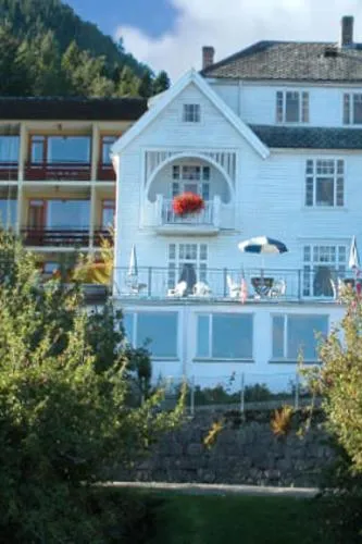 Property building in Midtnes Hotel