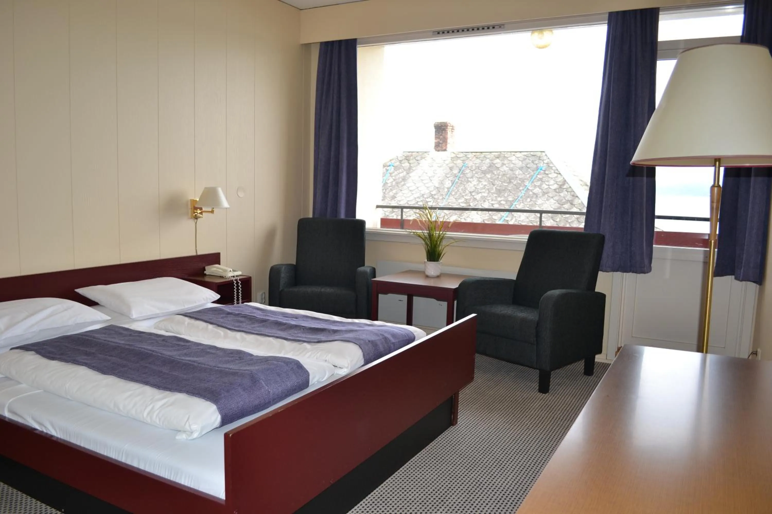 Bed in Midtnes Hotel