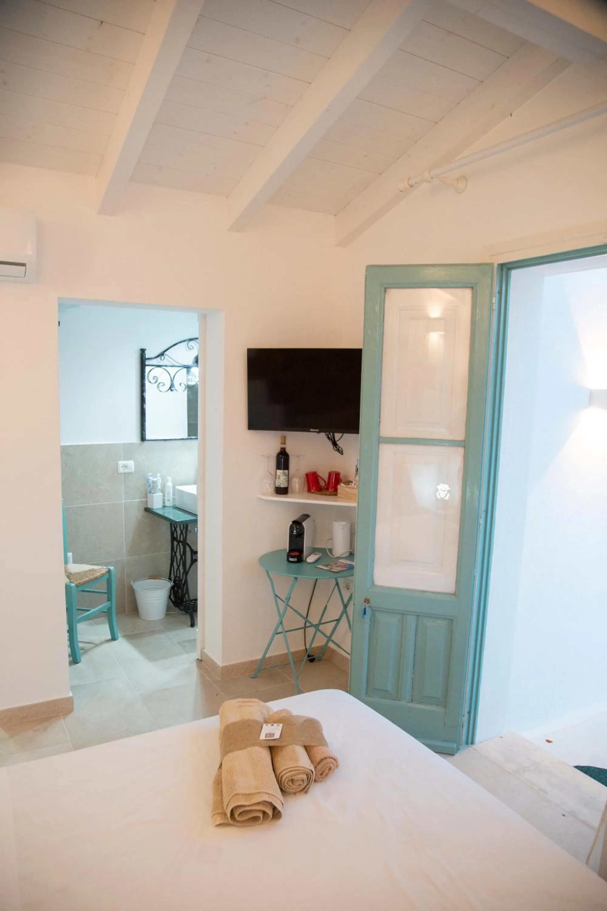 Bathroom, Bed in Nonna Veronica