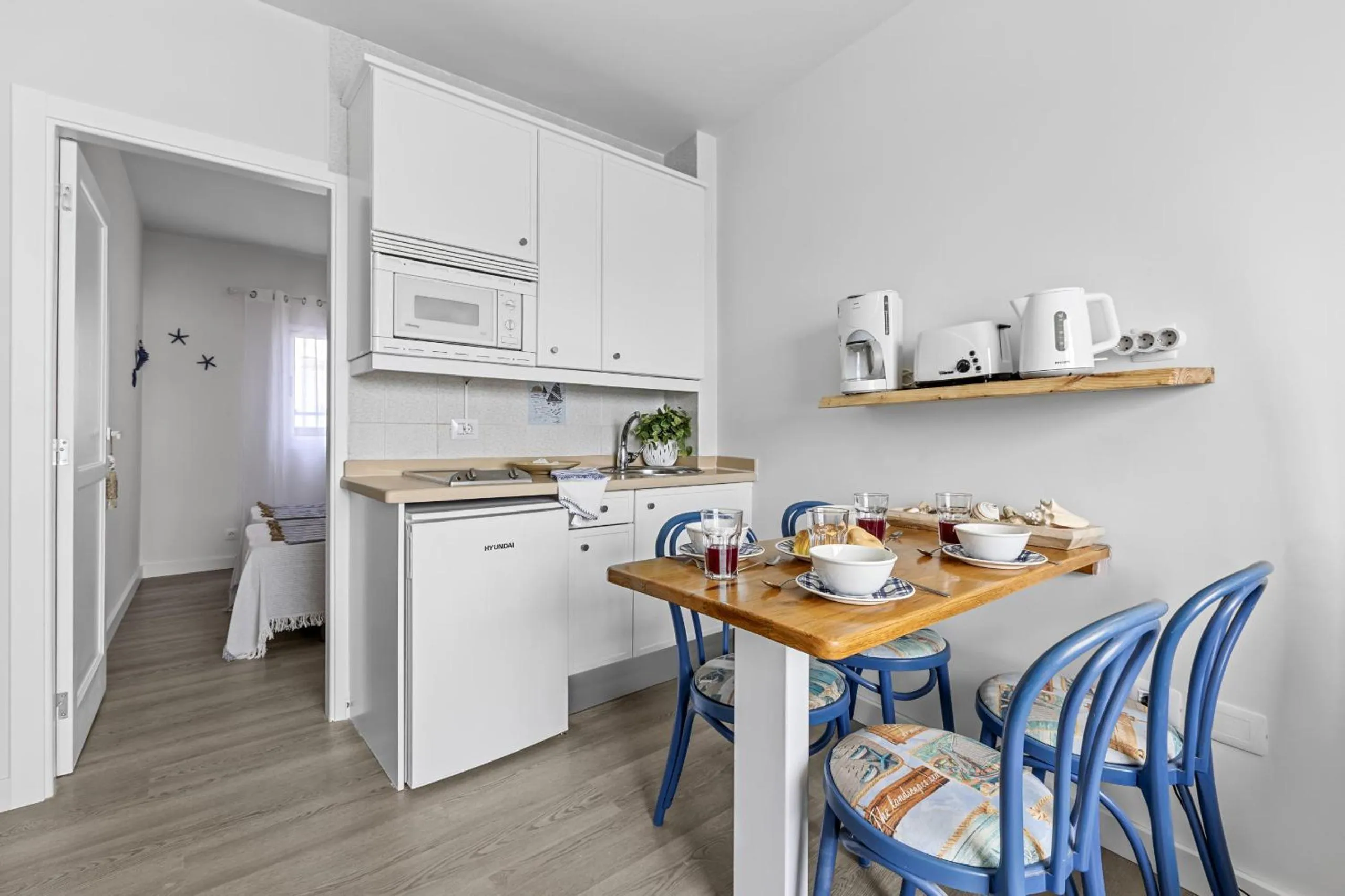 Dining area in Casa Azul by Escape Home