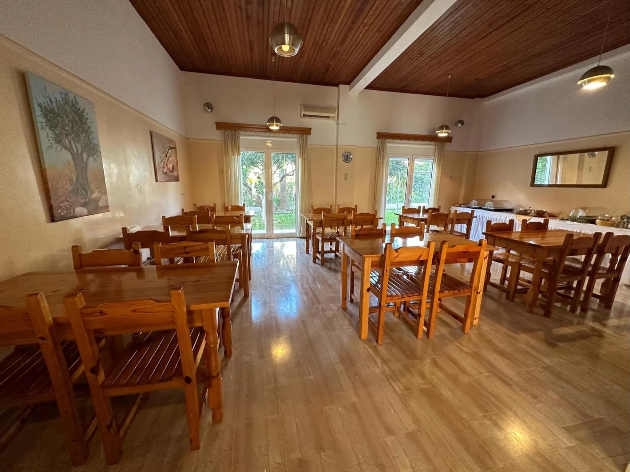 Dining area in Hotel Galini