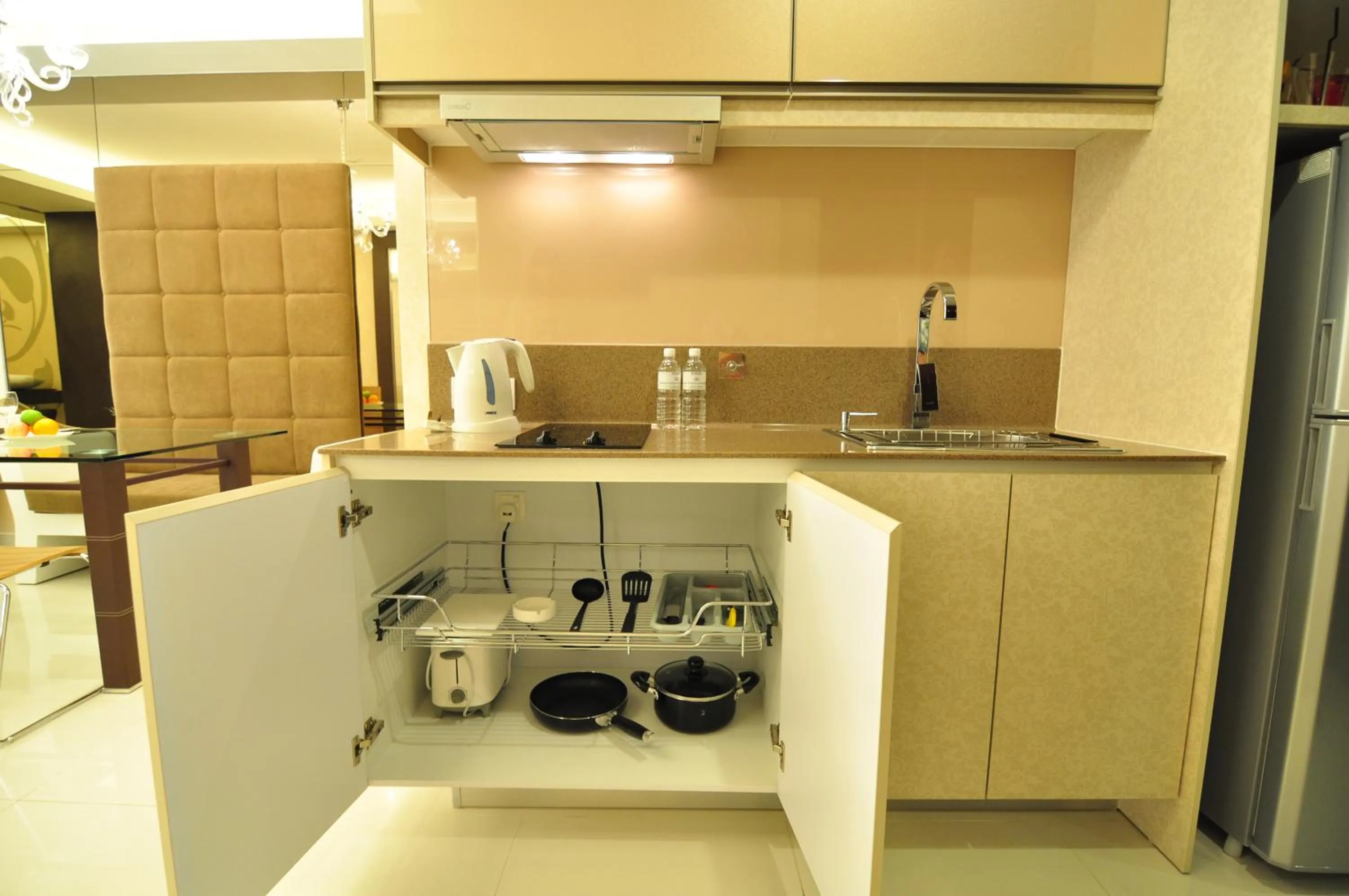 Kitchen or kitchenette in Damas Suites & Residences Kuala Lumpur