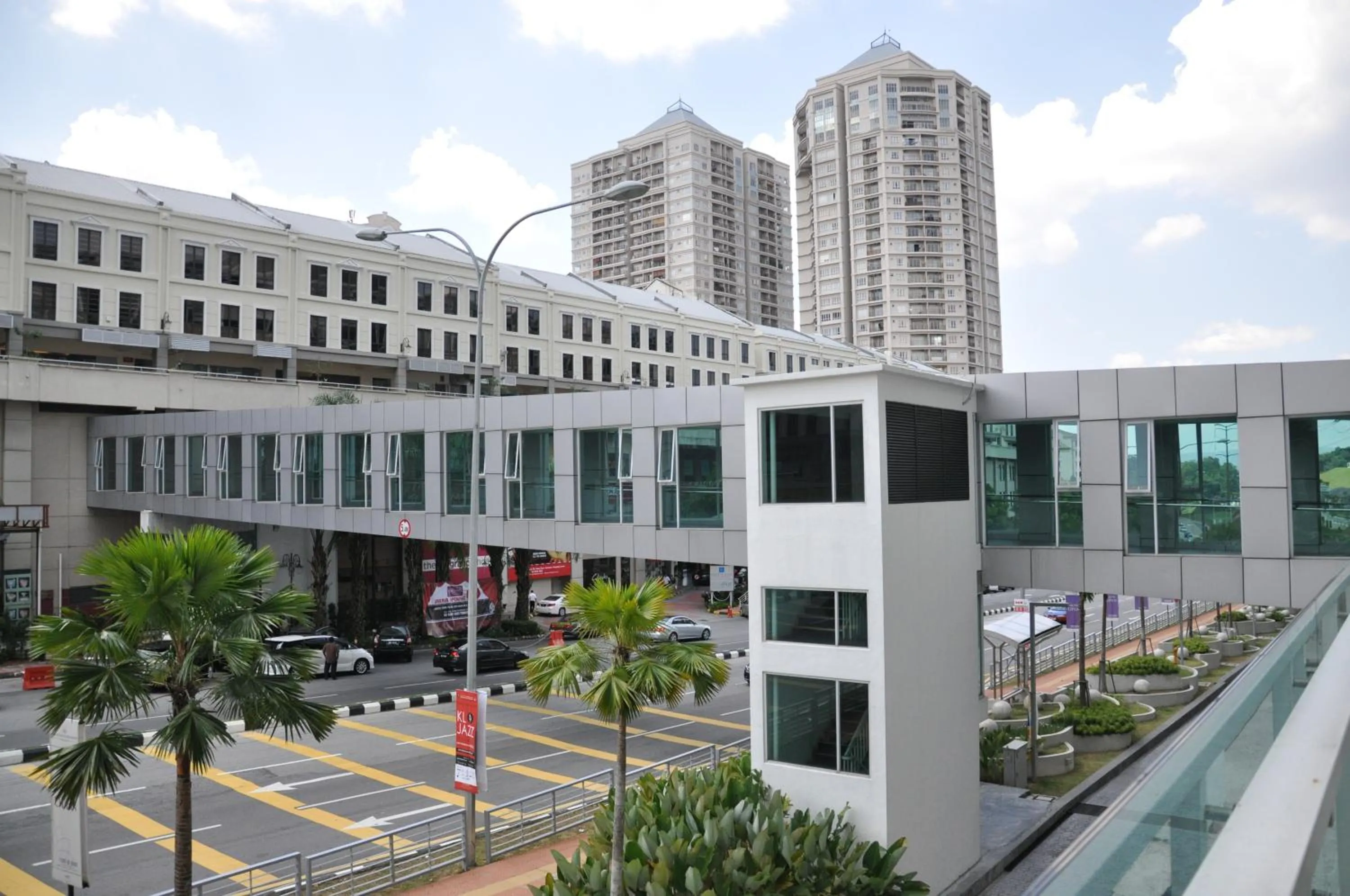 Street view in Damas Suites & Residences Kuala Lumpur