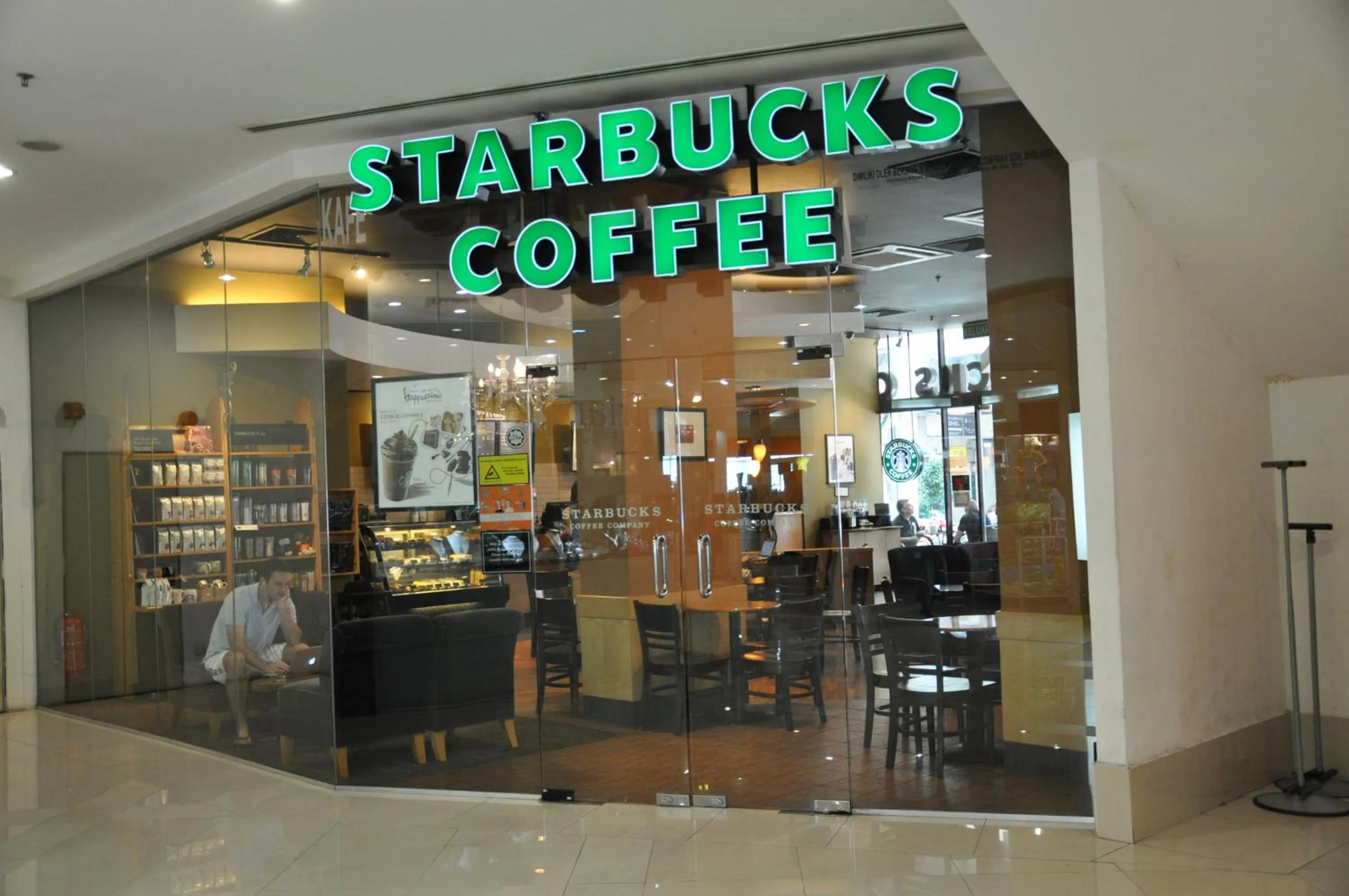 Restaurant/places to eat in Damas Suites & Residences Kuala Lumpur