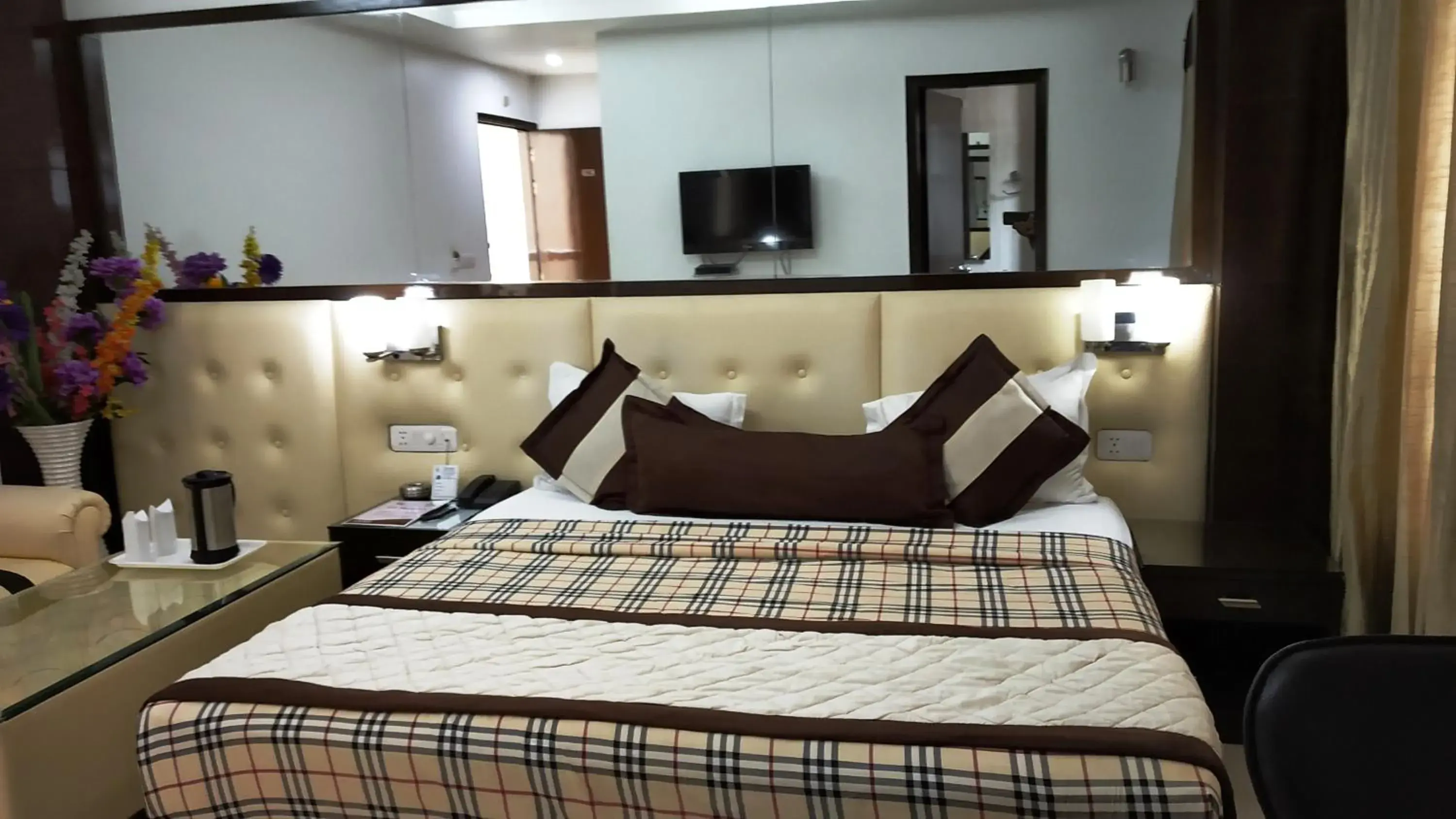 bunk bed, Bed in Sohi Residency
