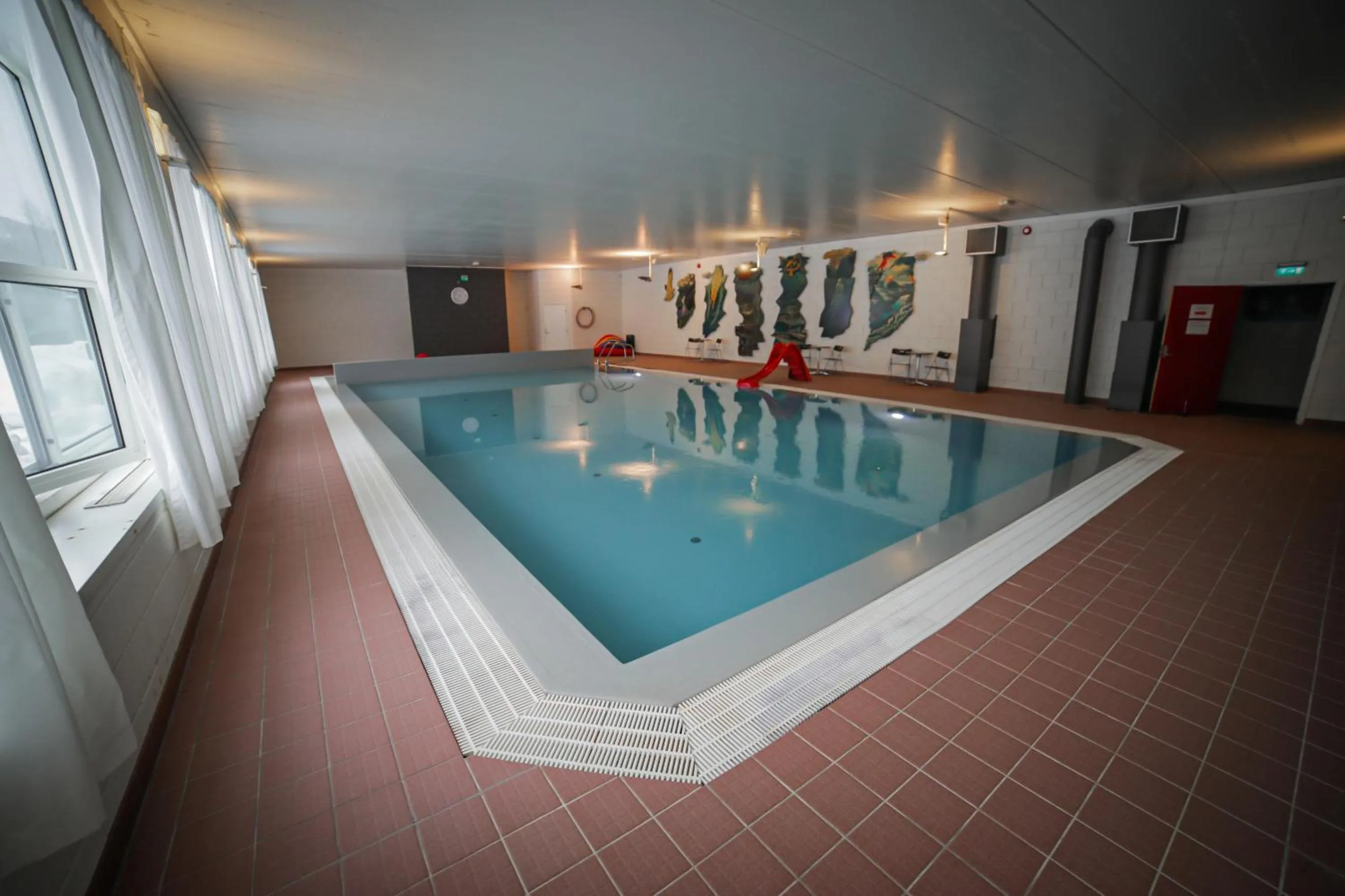Swimming pool in Vesterland Feriepark Hytter, hotell og leikeland