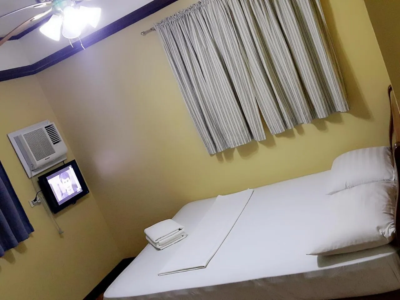 Property building, Bed in Carribean Transient House