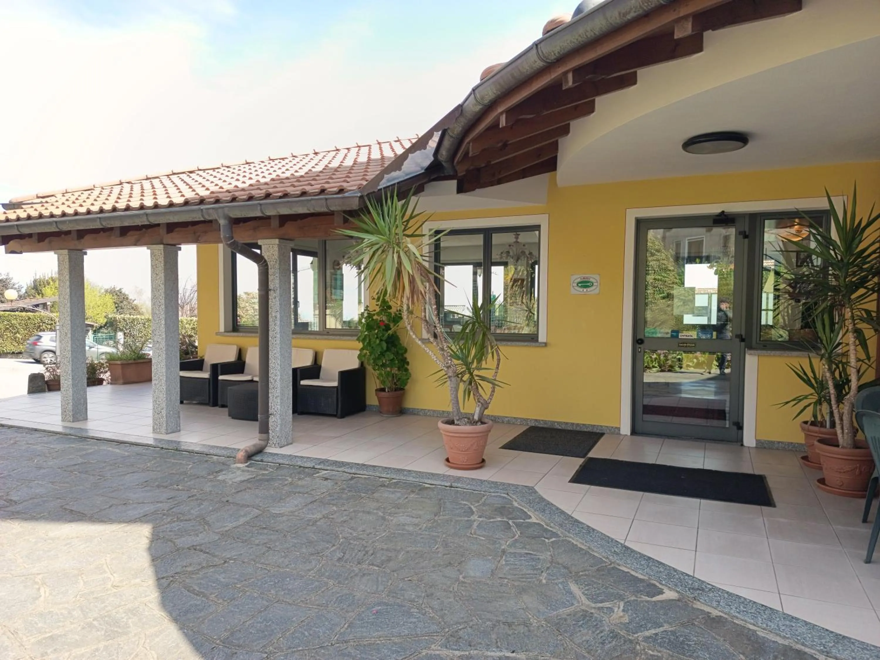 Property building in Hotel BB Villa Orchidea