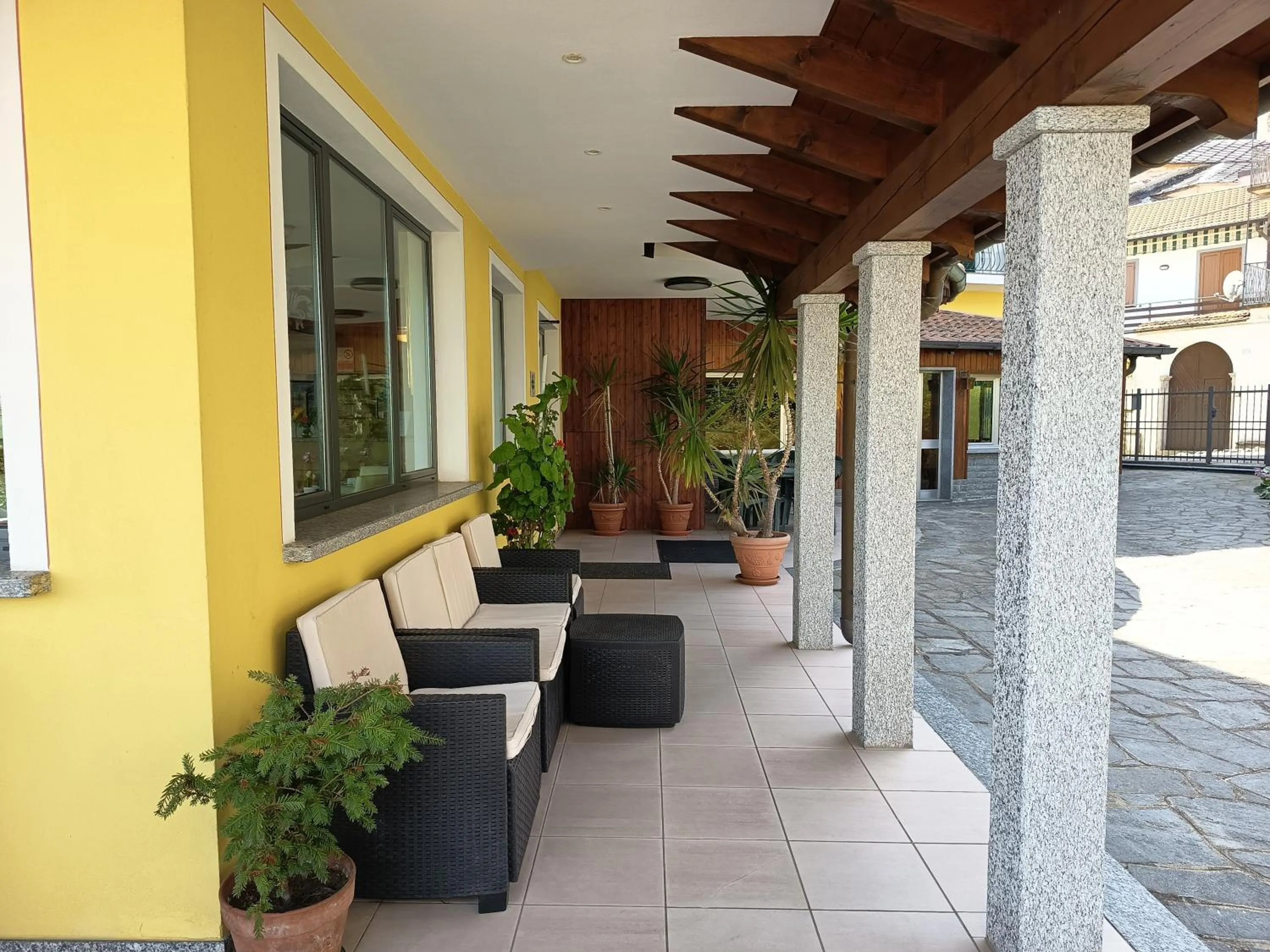 Property building in Hotel BB Villa Orchidea