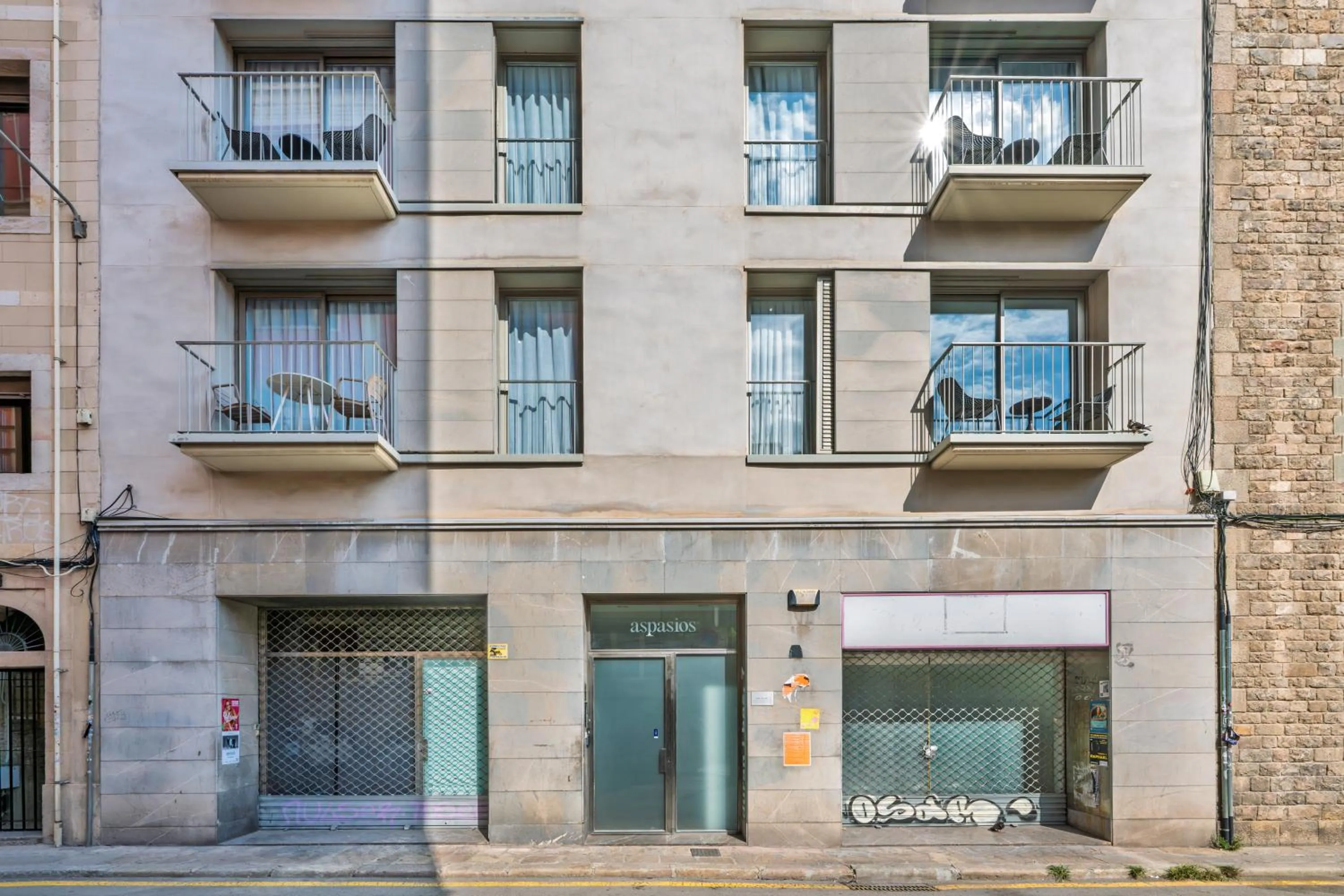 Property building in Aspasios Catedral Apartments